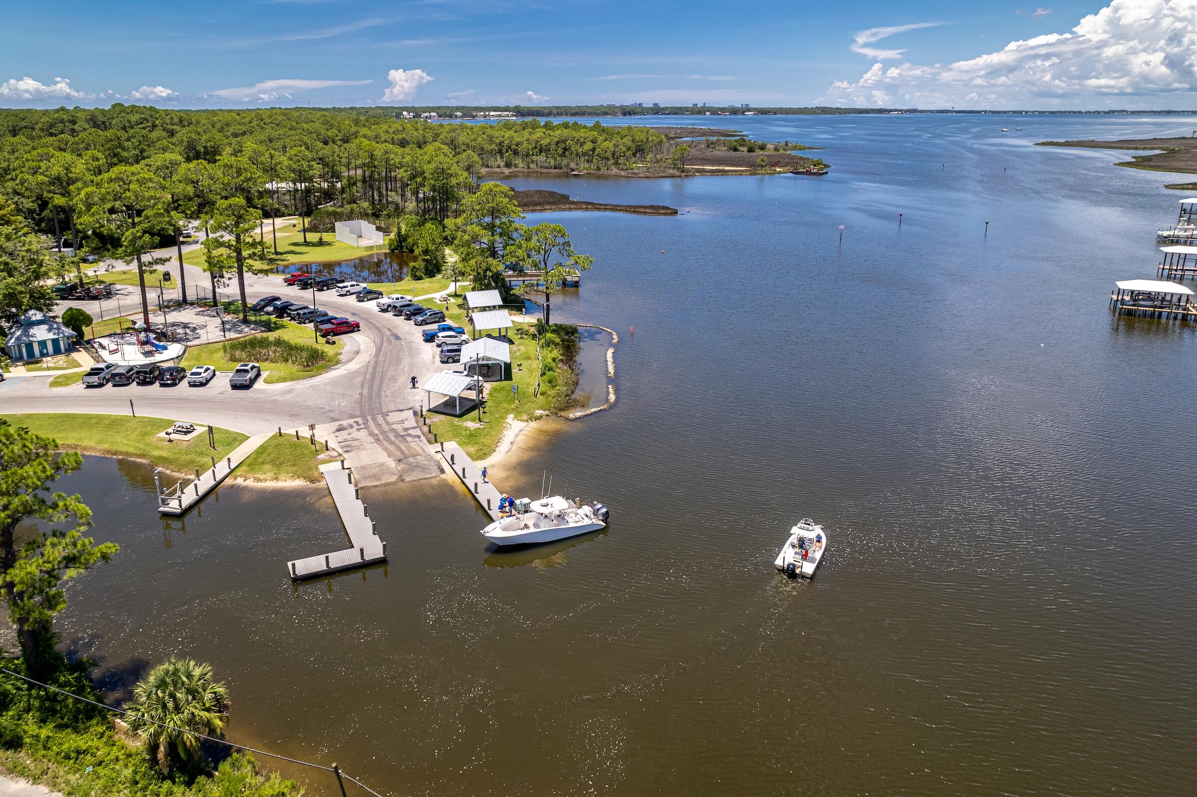 CESSNA LANDING - Residential