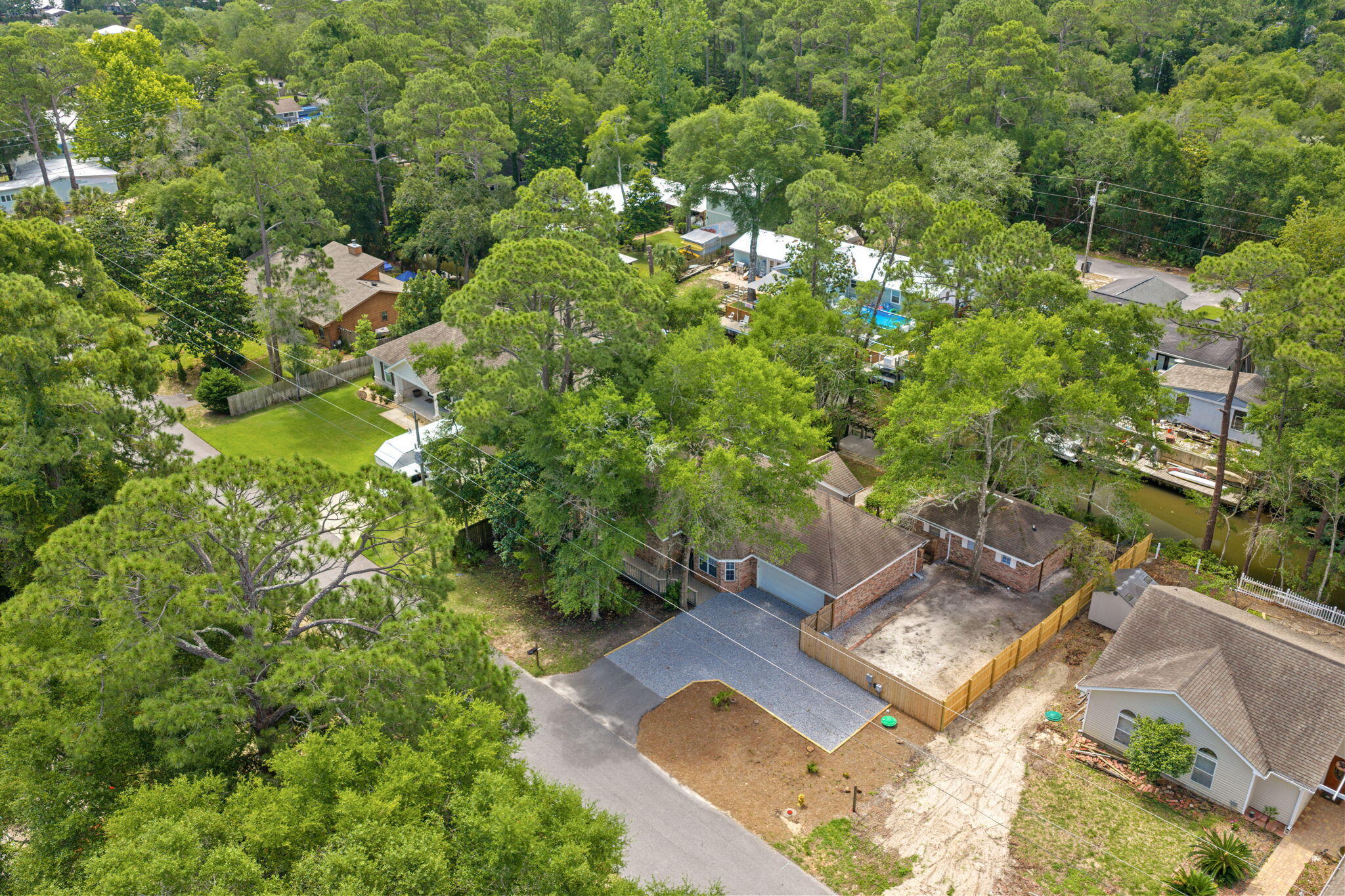 HARBOR OAKS - Residential