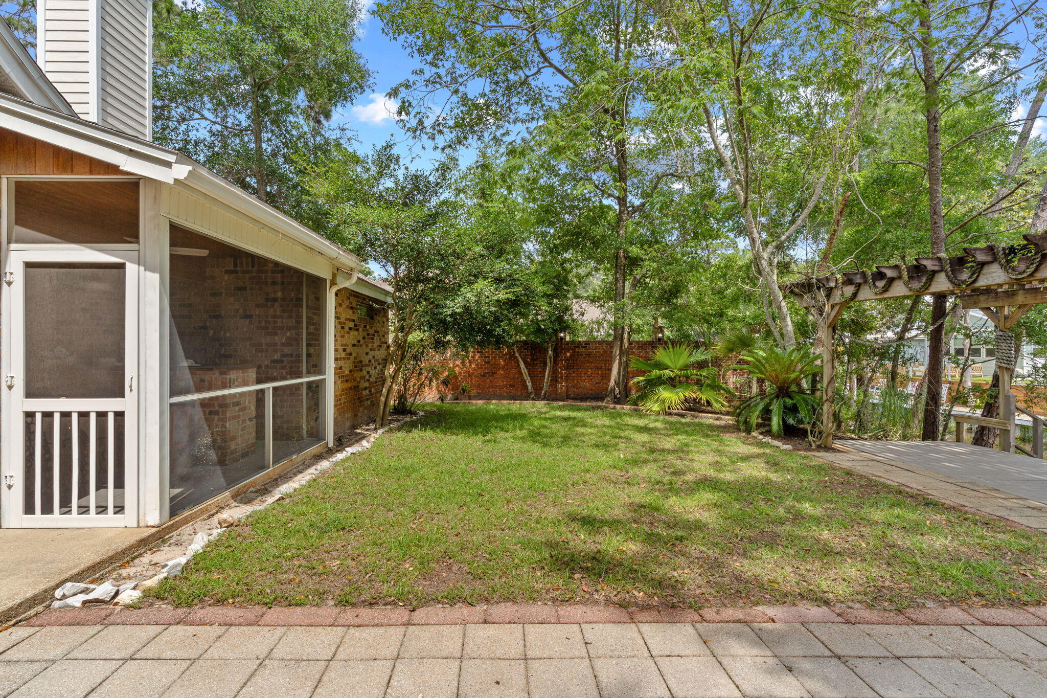 HARBOR OAKS - Residential