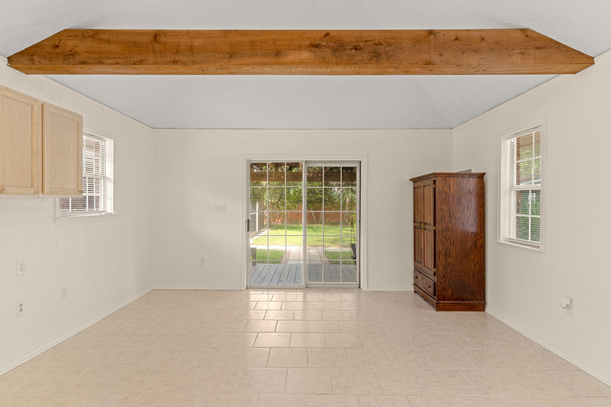 HARBOR OAKS - Residential