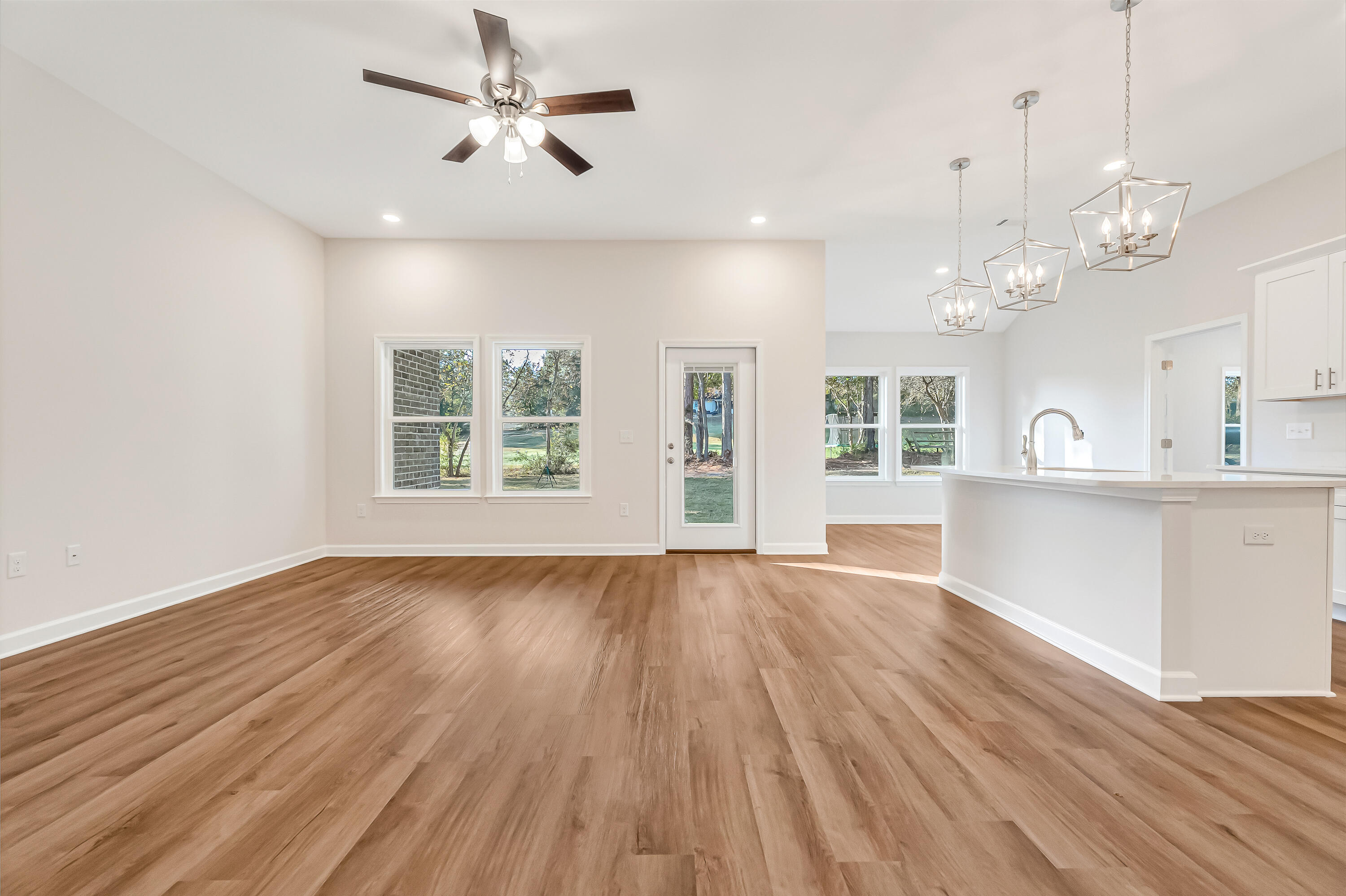 CORONADO VILLAGE PH II - Residential
