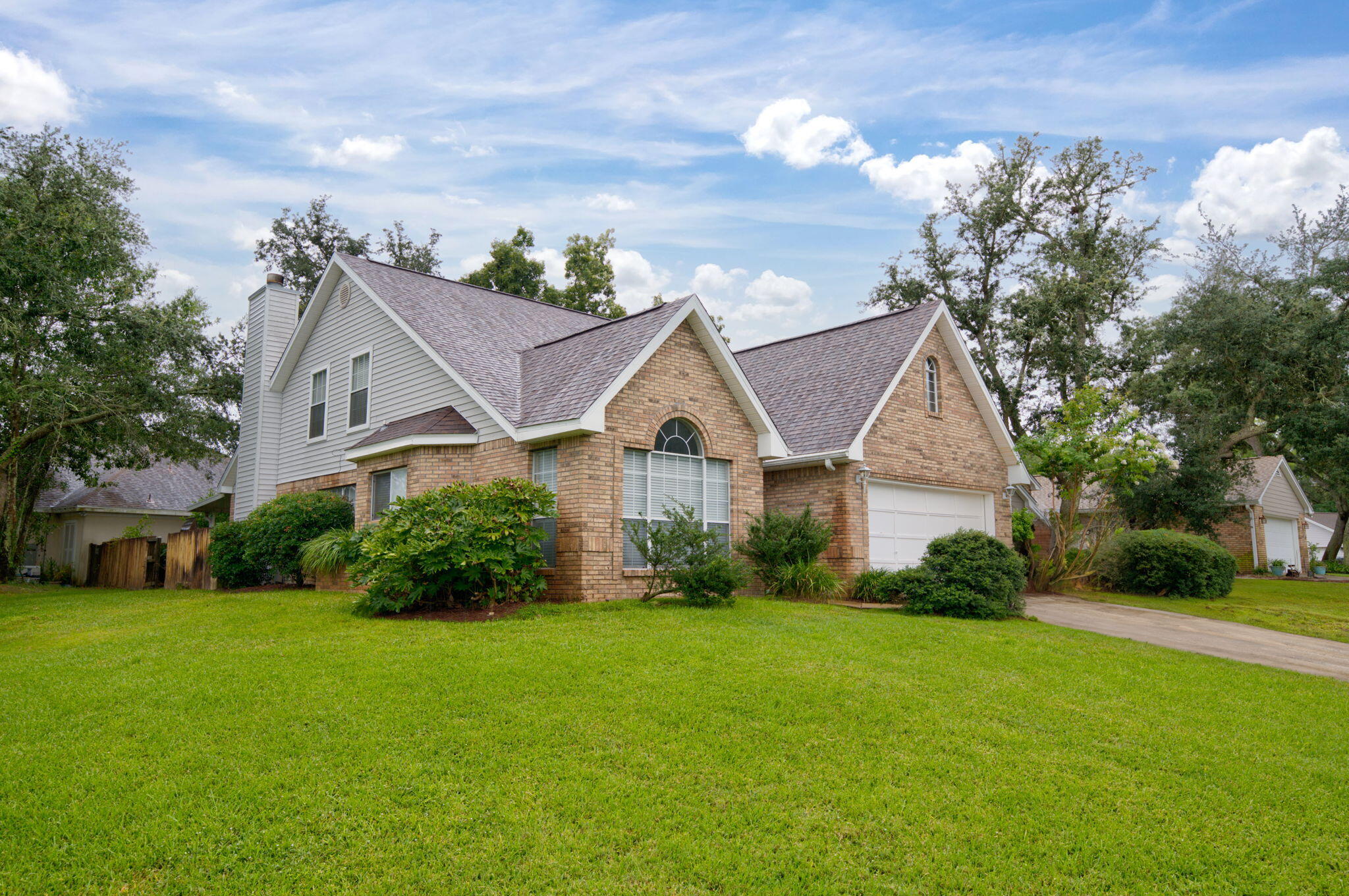 LAKE POINTE - Residential