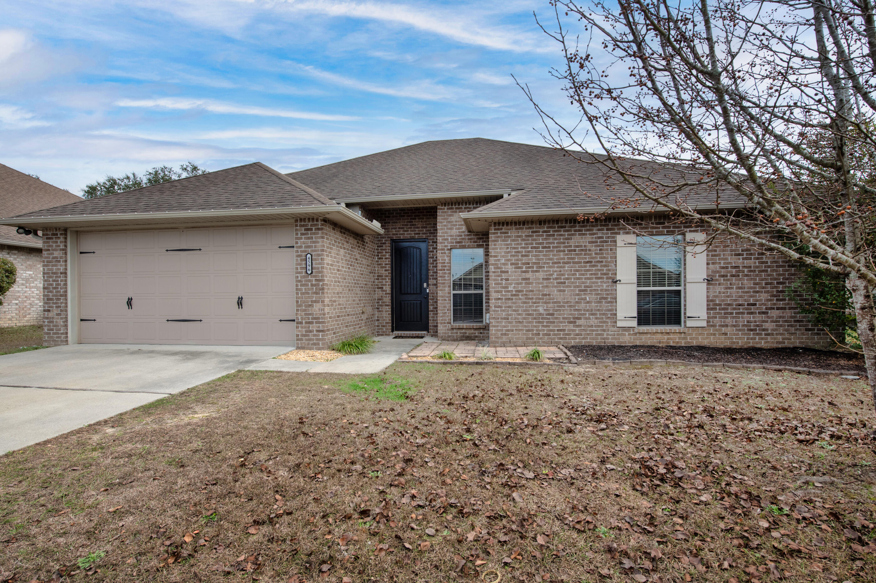 DUGGAN POND ESTATES - Residential Lease