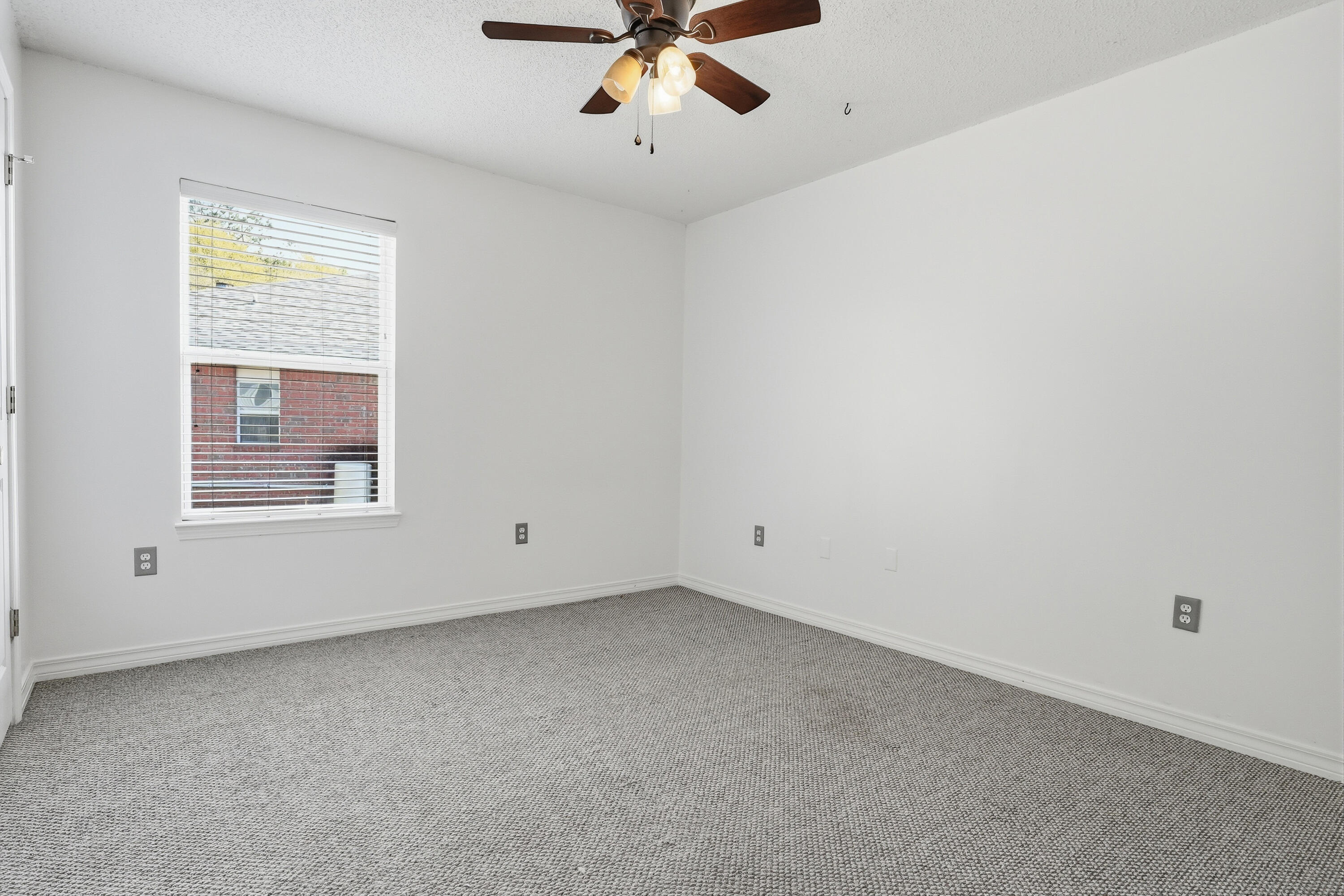 REDSTONE ESTATES - Residential Lease