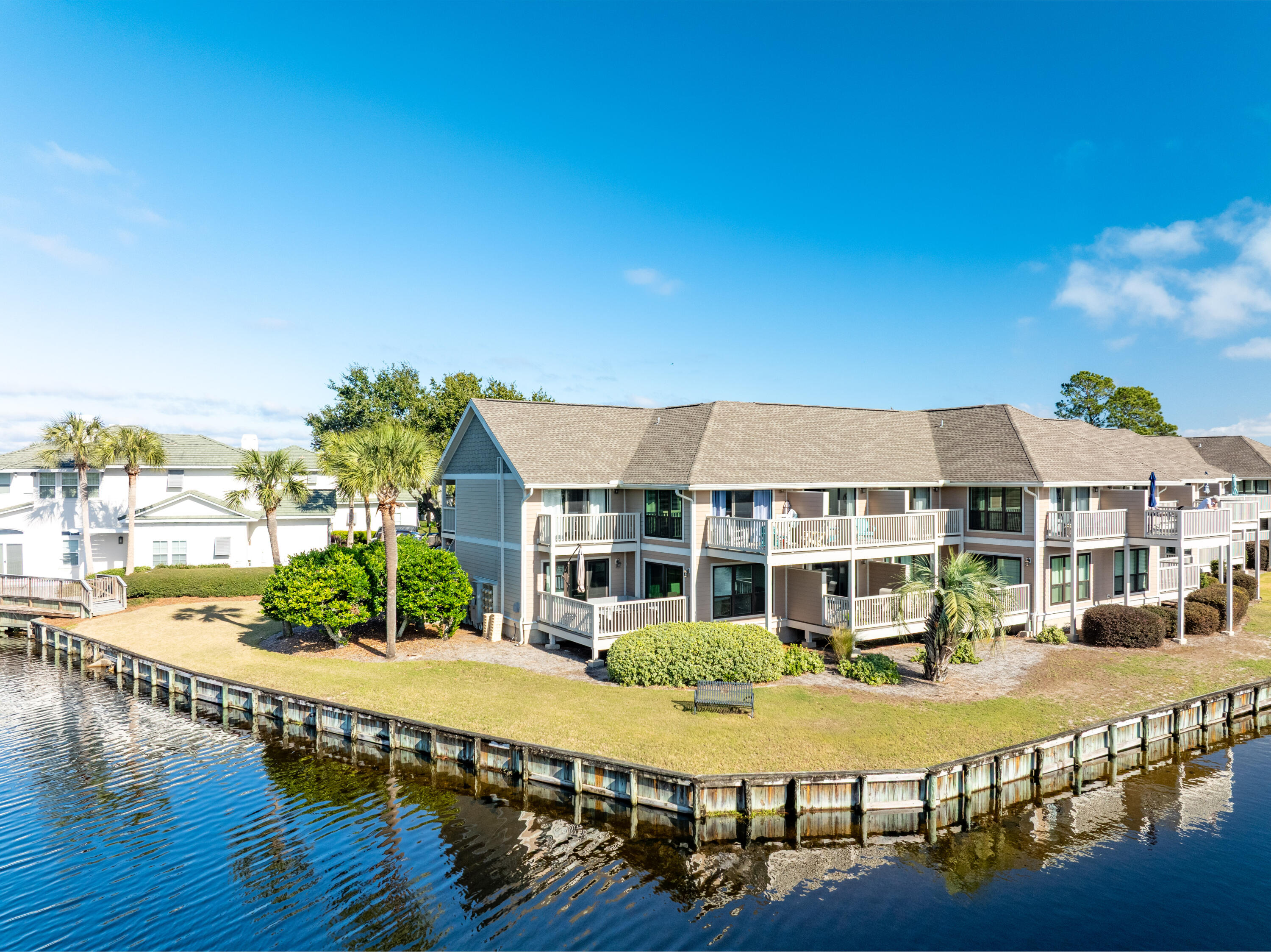 HARBOUR POINT CONDO - Residential