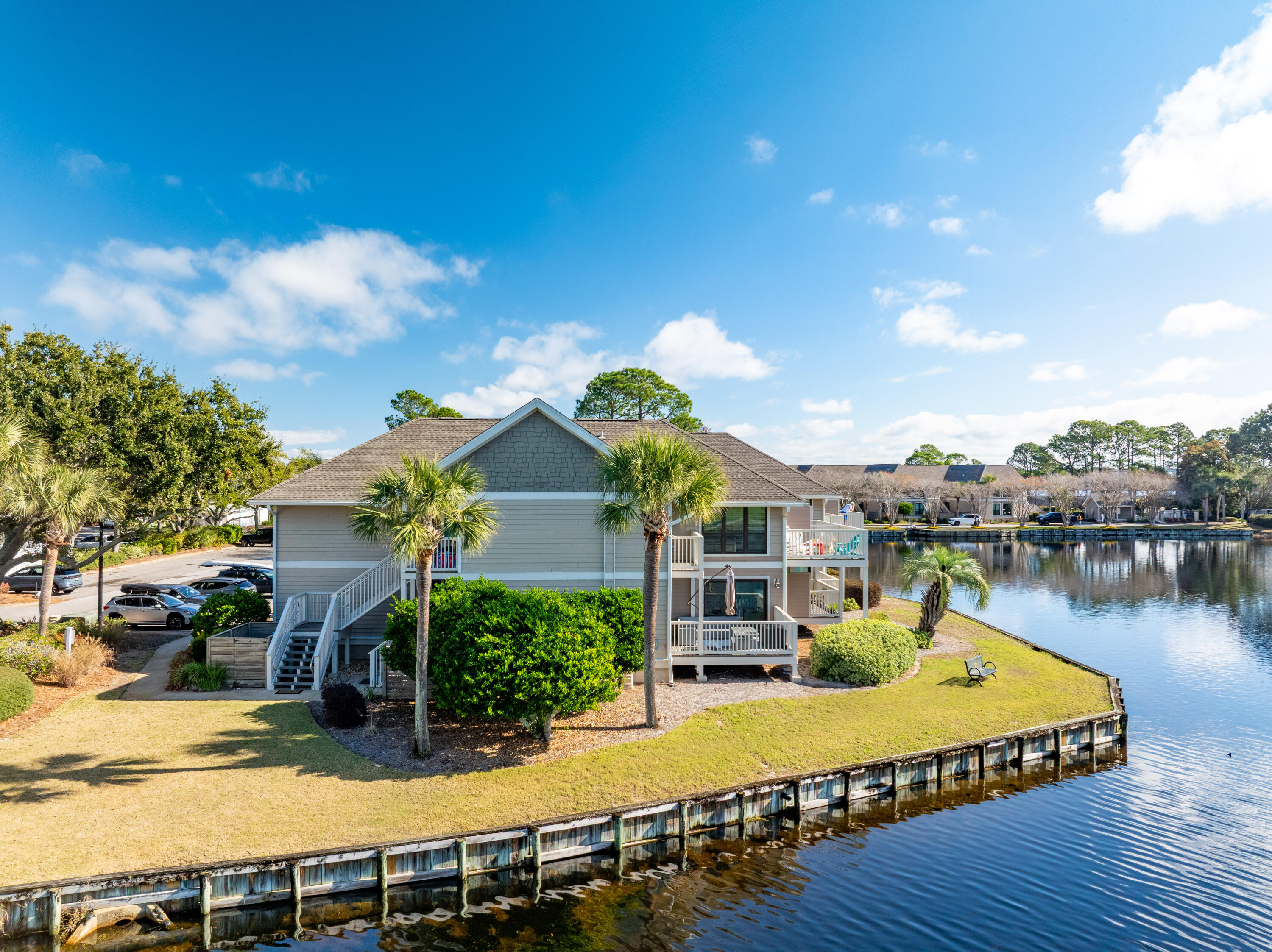 HARBOUR POINT CONDO - Residential