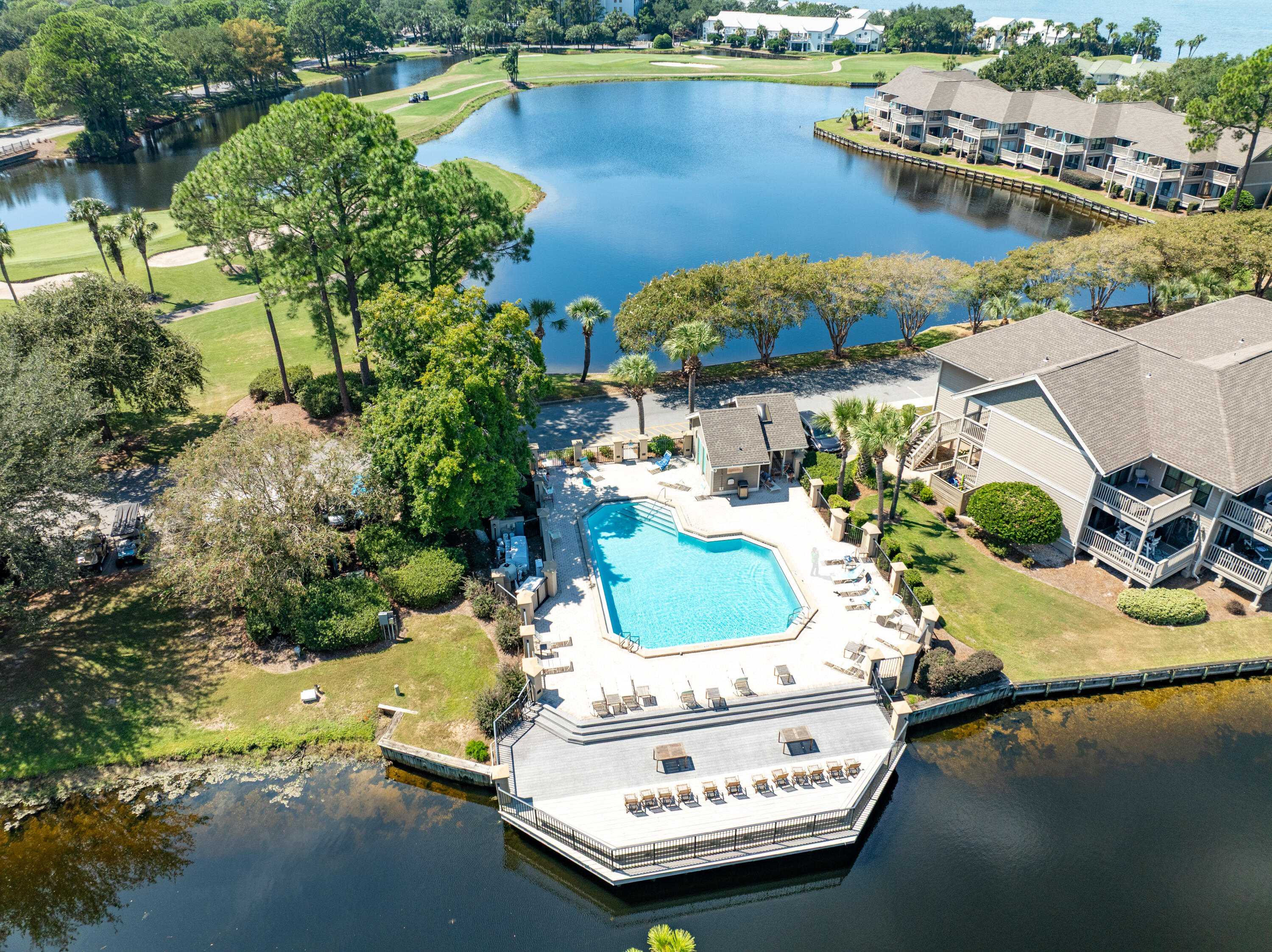 HARBOUR POINT CONDO - Residential