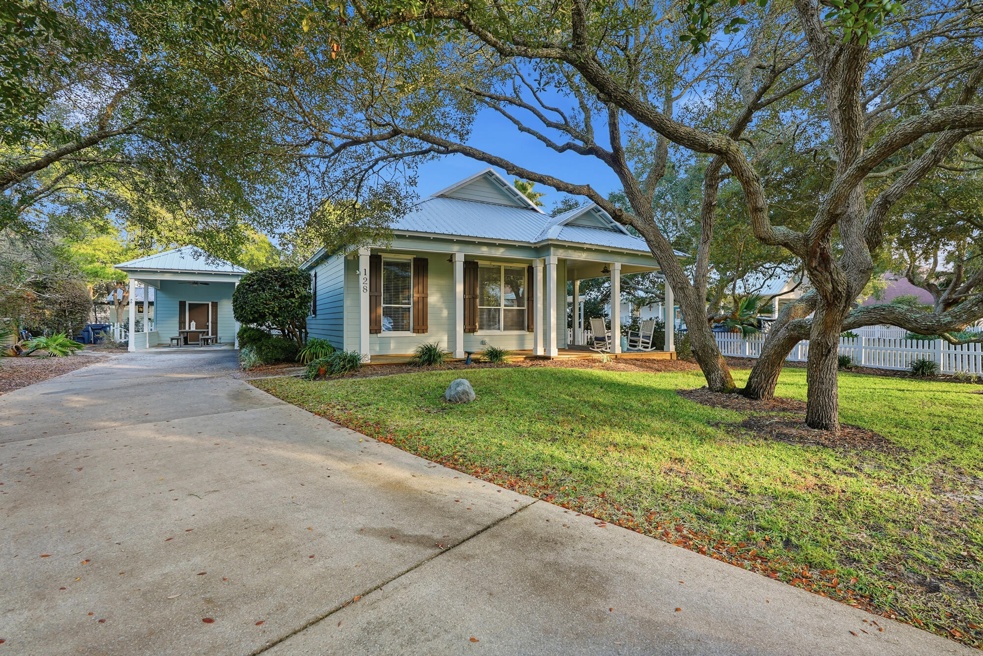 SEABREEZE EAST - Residential