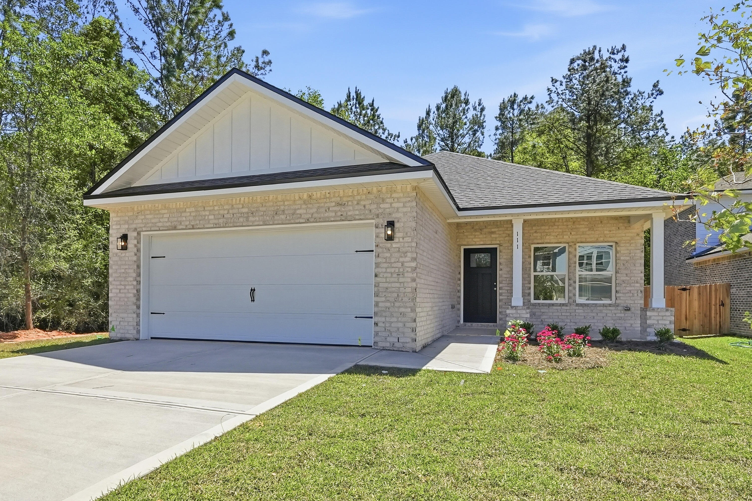 PALMETTO PLACE IS THE BEAUTIFUL ONE CUL-DE-SAC STREET location for this new all brick home.  Features include recessed lighting, ceiling fans throughout, luxury vinyl plank flooring, white shaker style cabinets and quartz or granite countertops.  Owner's suite has shower, double vanities, walk-in closet + linen storage.  Kitchen has work island w/bar seating, stainless steel appliances and pantry.  Front & rear porches, finished garage, landscaped yard w/sprinkler system & privacy fence.  Builder offers 1 year builder warranty.  Seller will pay up to $15,000 towards buyers closing costs and/or prepaids and/or rate buydown - RESTRICTIONS APPLY.