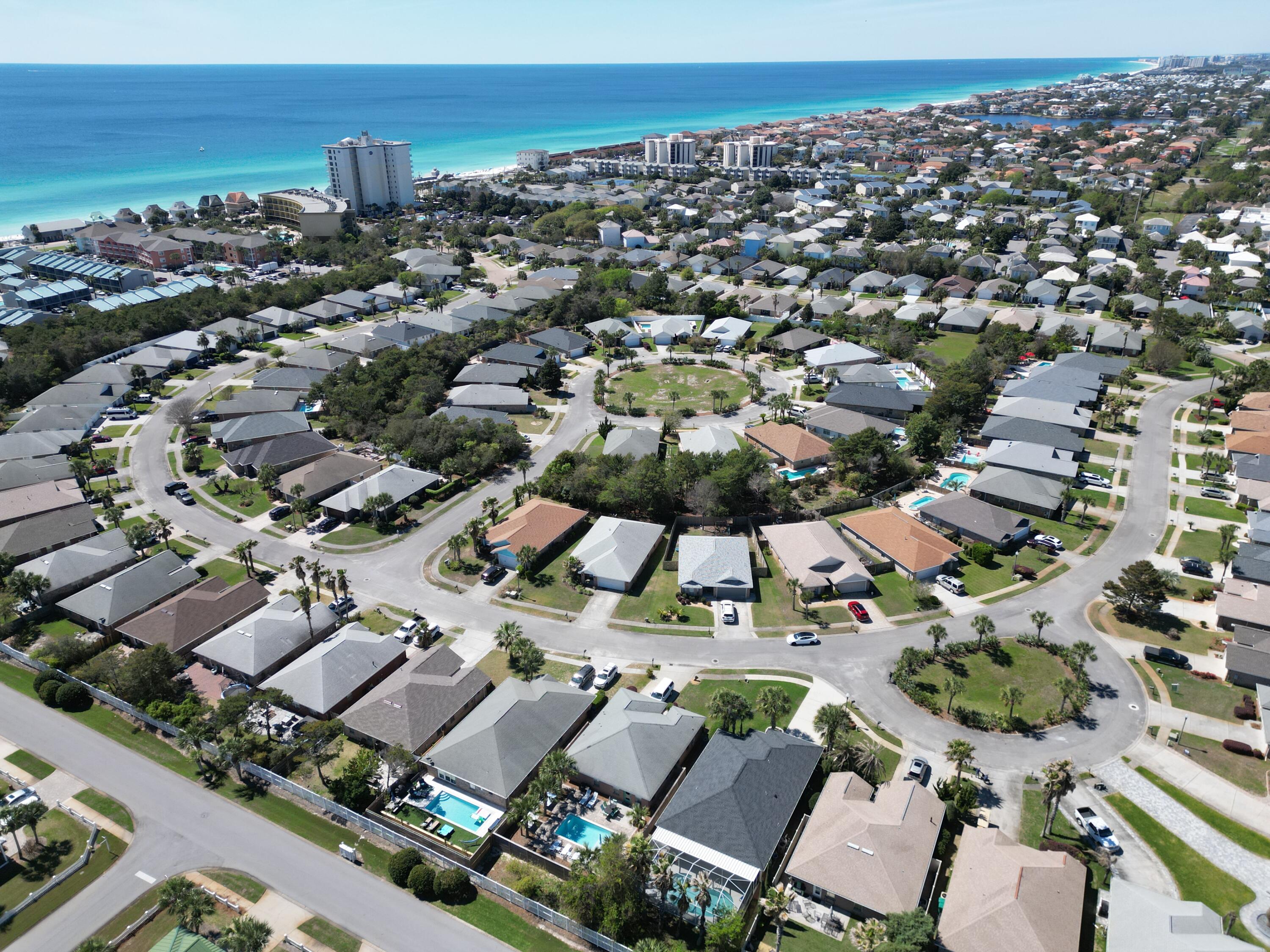 PARADISE RETREAT - Residential Lease
