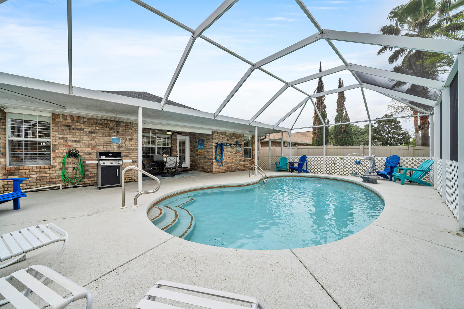 PARADISE RETREAT - Residential Lease