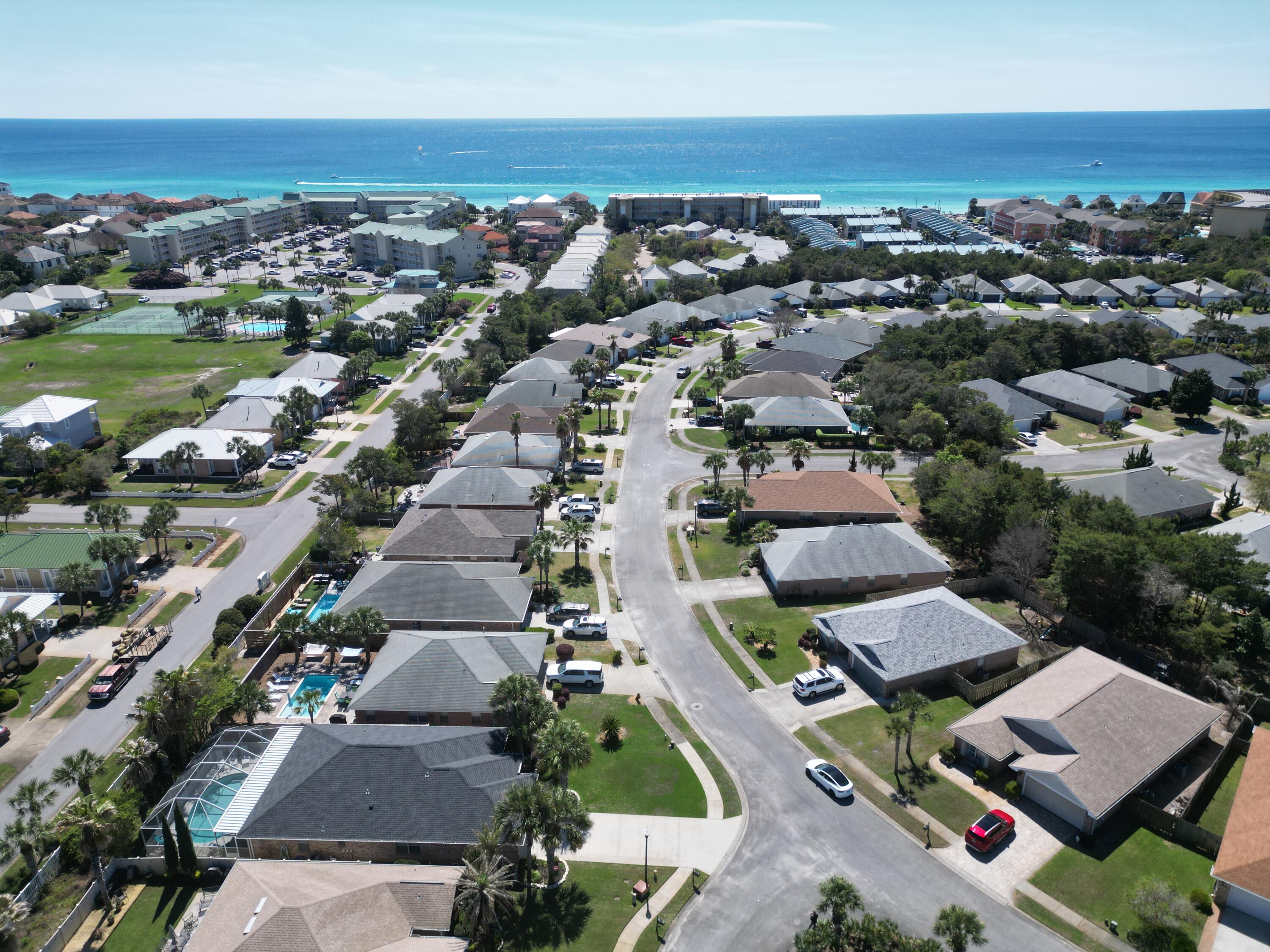 PARADISE RETREAT - Residential Lease