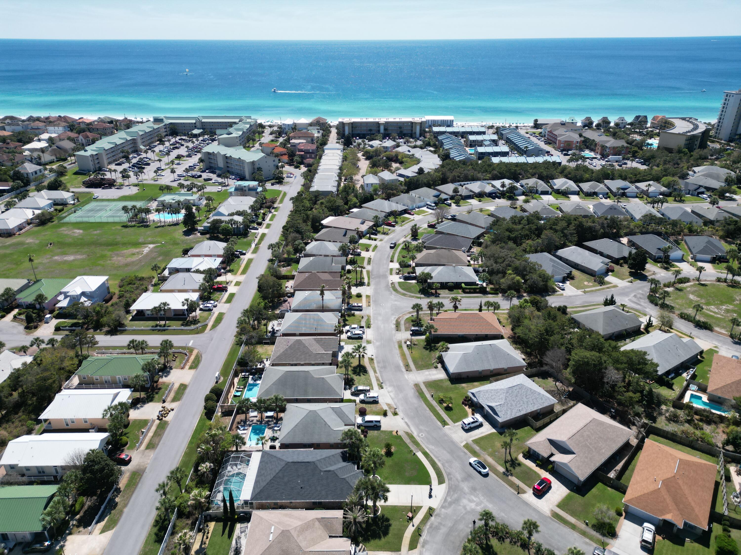 PARADISE RETREAT - Residential Lease