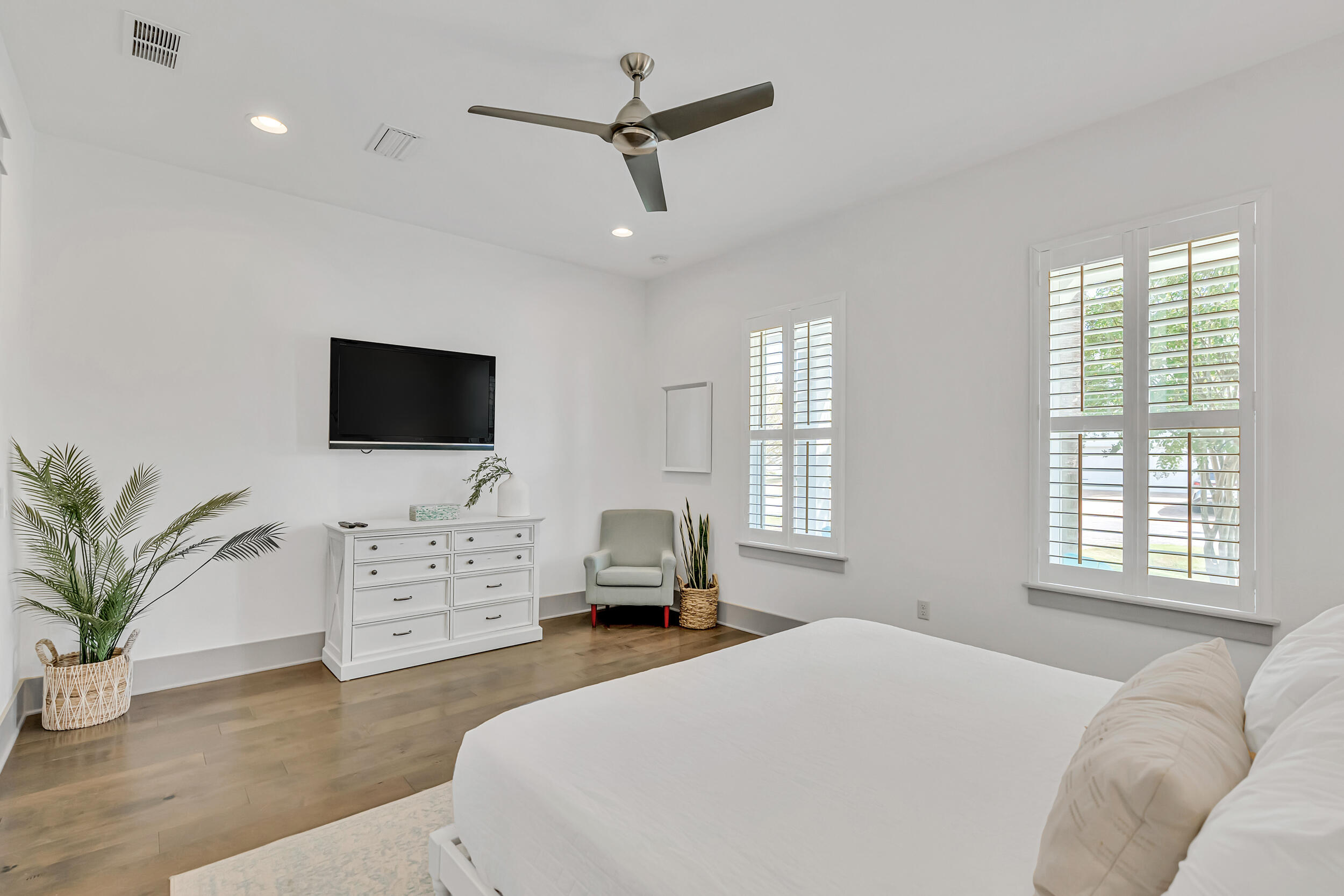 FRANGISTA BEACH 2ND ADDN - Residential