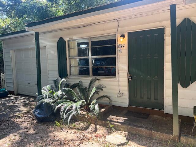 Great opportunity for investors, flippers, or first-time homebuyers looking to add their personal touch. This home features 3 bedrooms and 1 full bathroom with 864 square feet of living space, situated on a .19-acre lot. With a little TLC, this property has great potential to be transformed into a comfortable home or profitable investment. The manageable layout offers a functional living space with room for updates and improvements to build equity. The .19-acre lot provides a nice yard with potential for outdoor living, gardening, or future enhancements. Whether you're looking for your next flip project, rental investment, or an affordable starter home, this property presents a great opportunity to bring your vision to life.