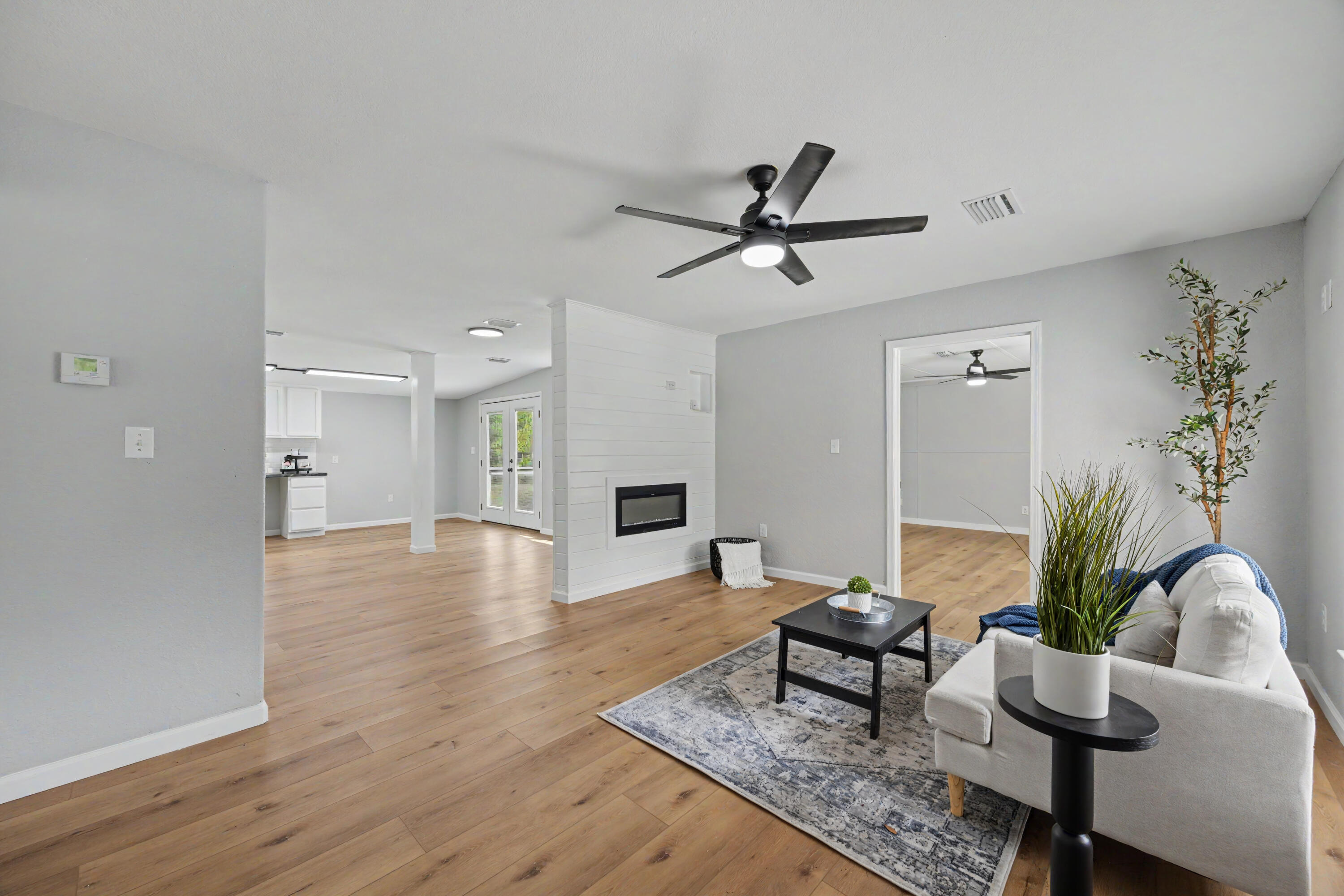 NO RECORDED SUBDIVISION - Residential