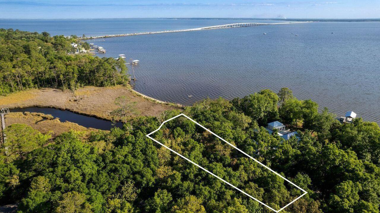 ESTUARY S/D - Land