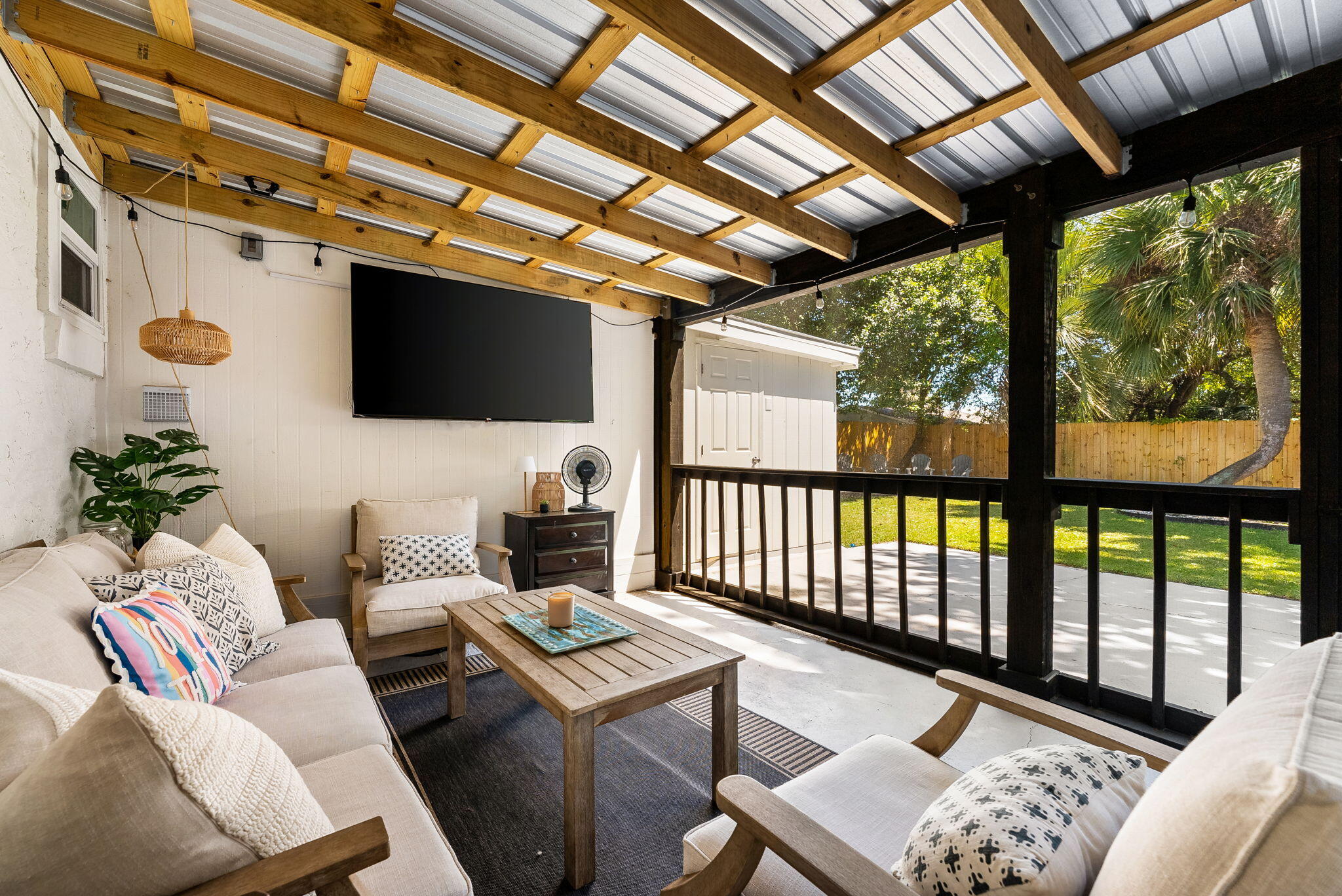 RIVIERA BEACH - Residential