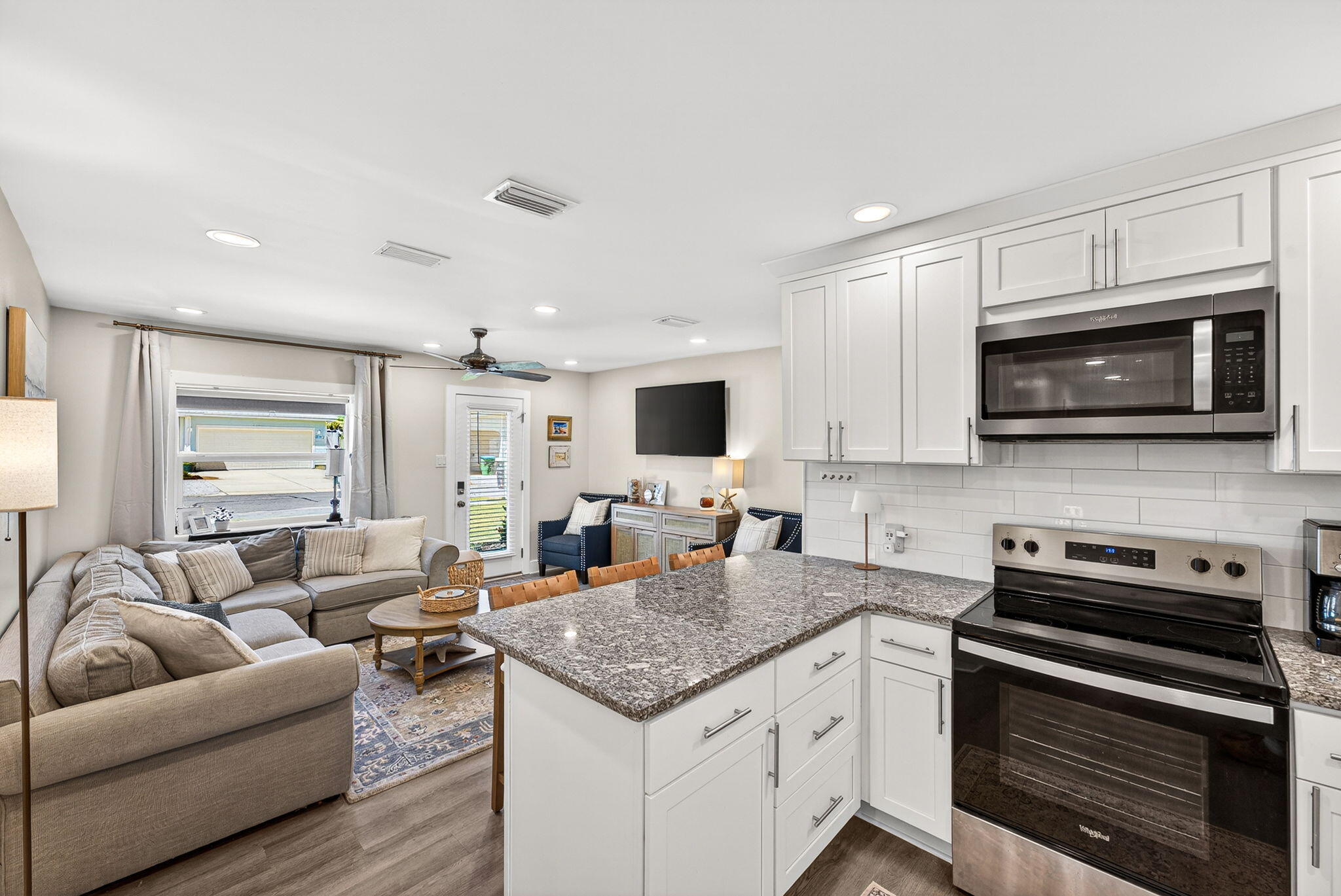 RIVIERA BEACH - Residential