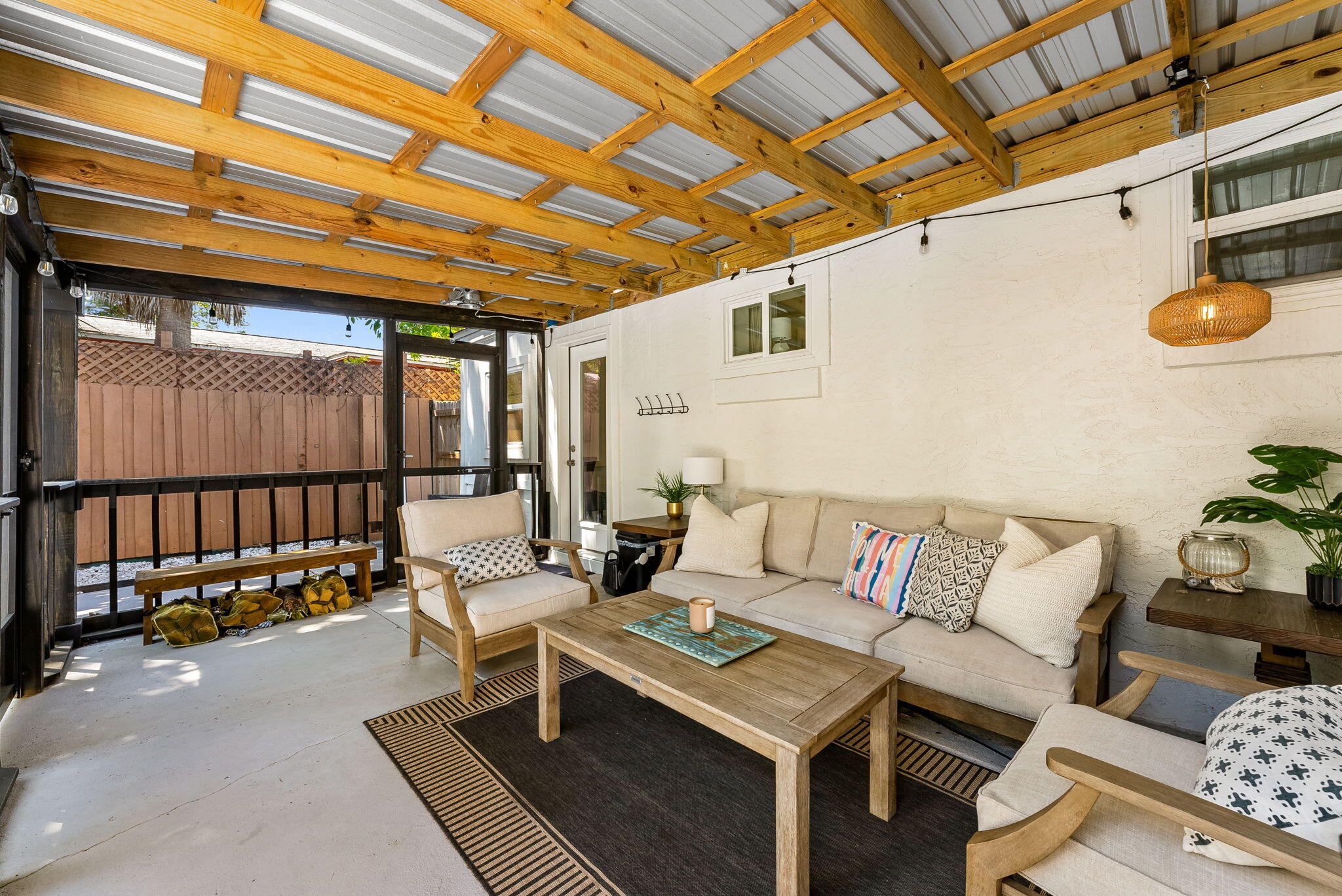 RIVIERA BEACH - Residential