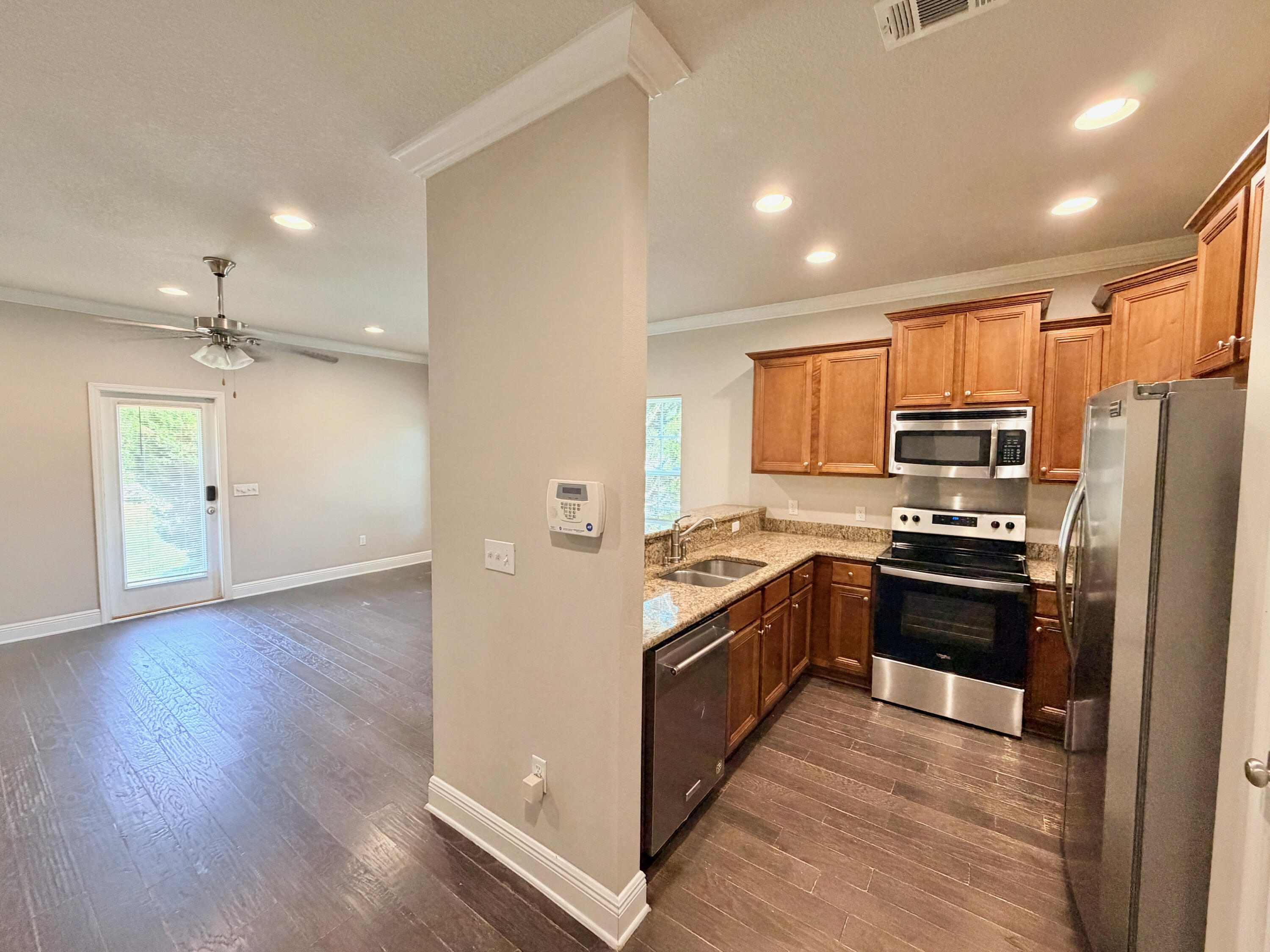 WATER OAKS T/H - Residential