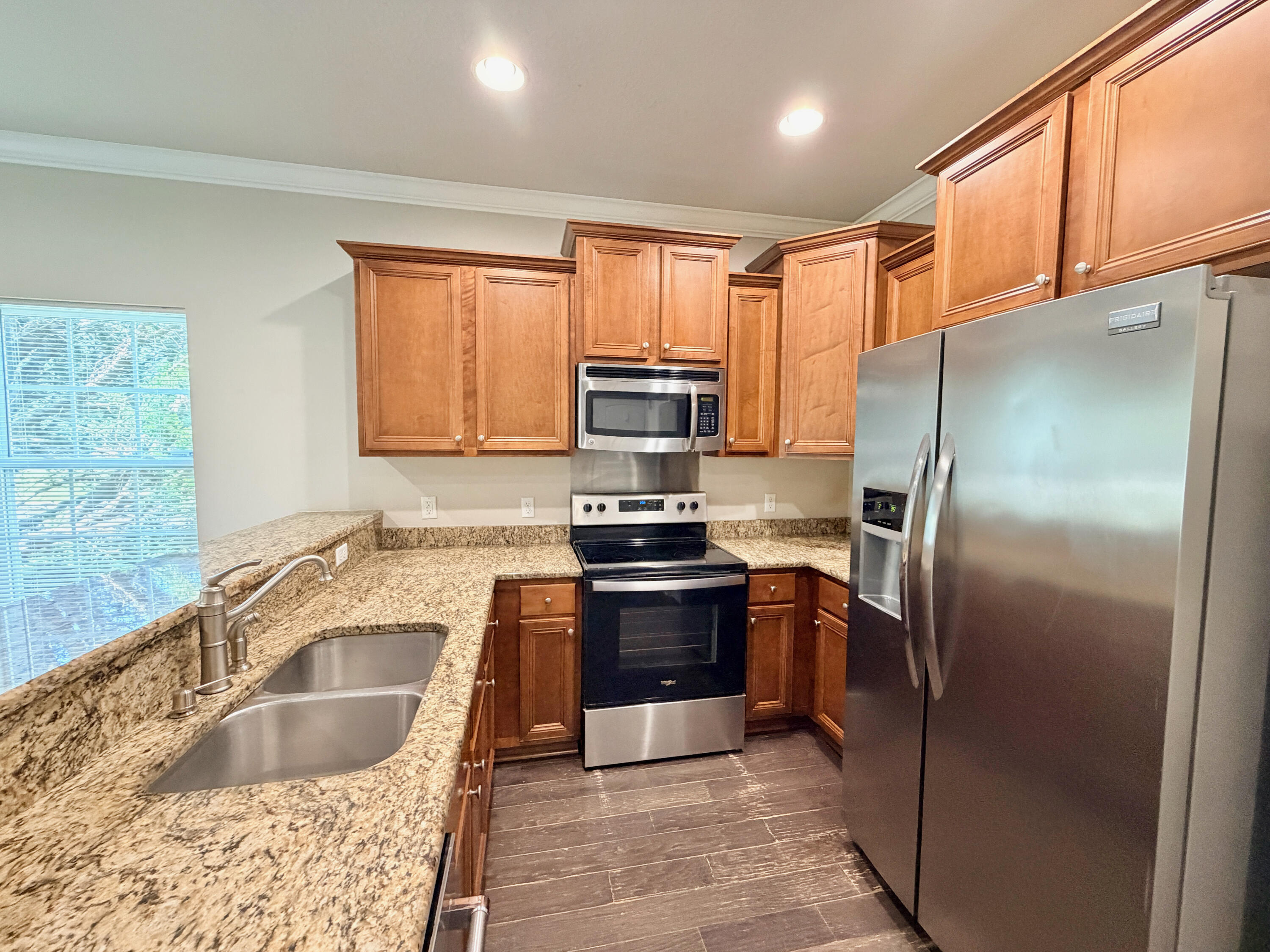 WATER OAKS T/H - Residential