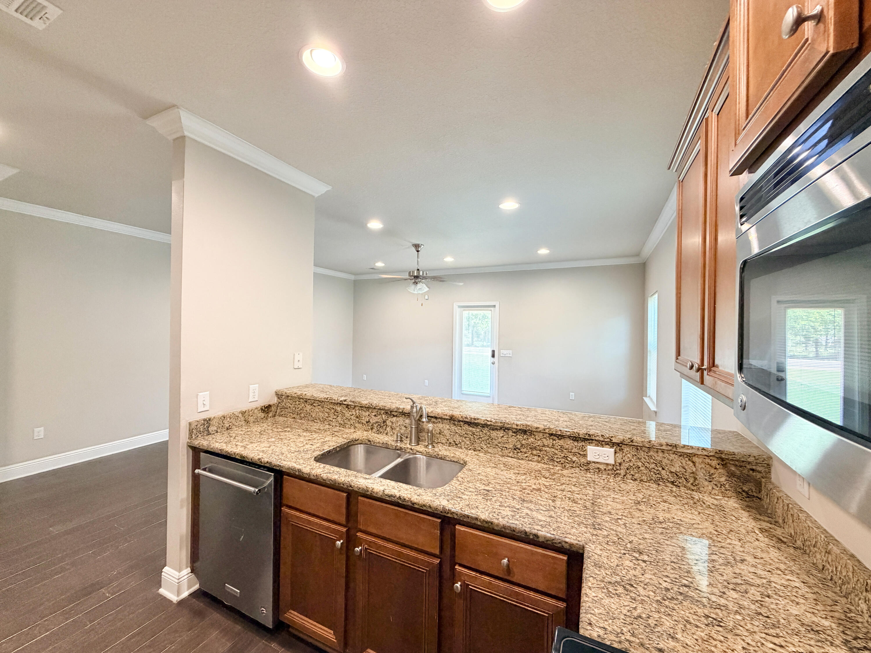 WATER OAKS T/H - Residential