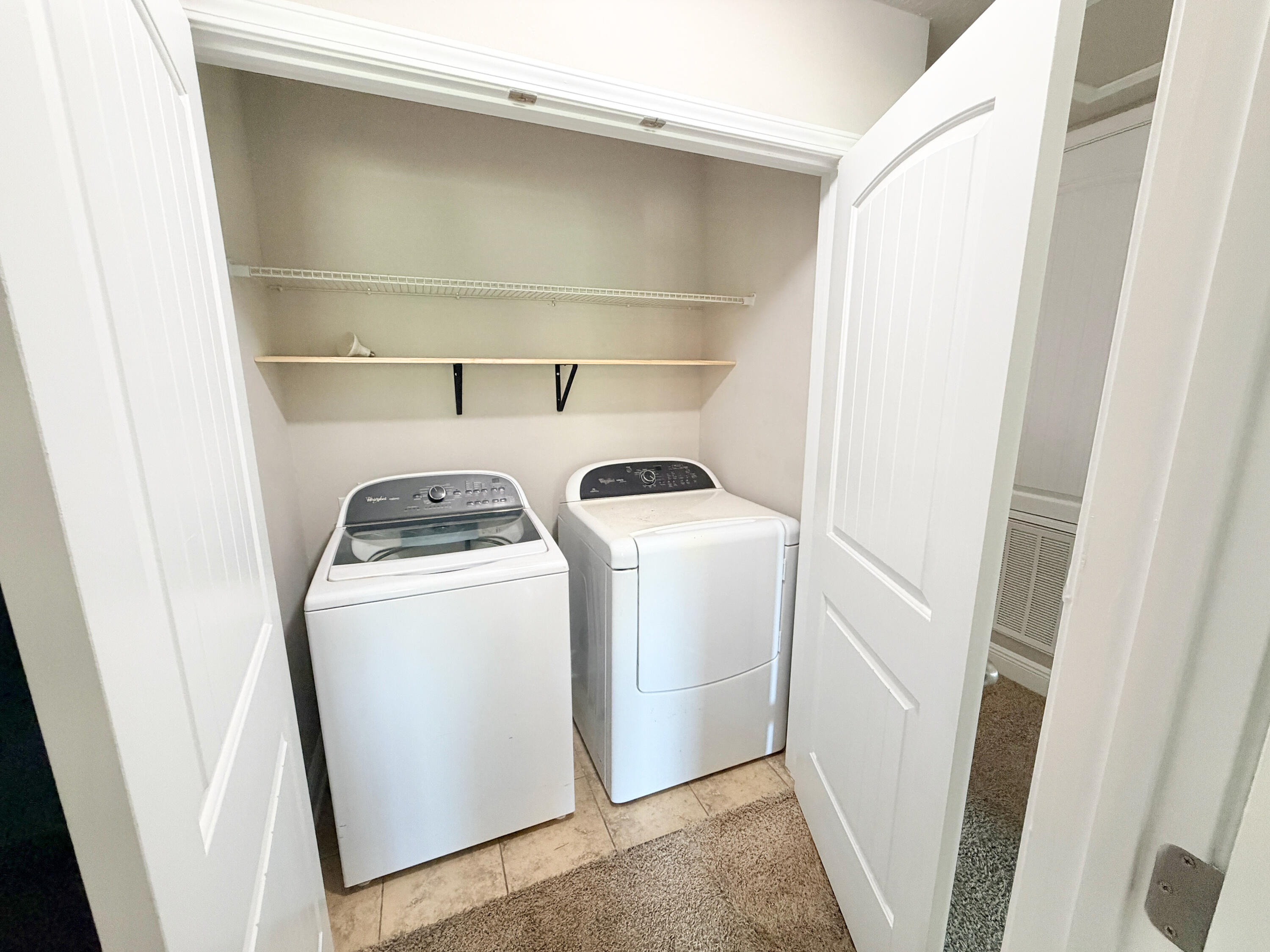 WATER OAKS T/H - Residential