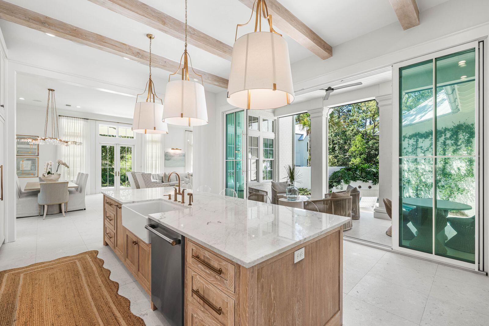 CHURCHILL OAKS - Residential