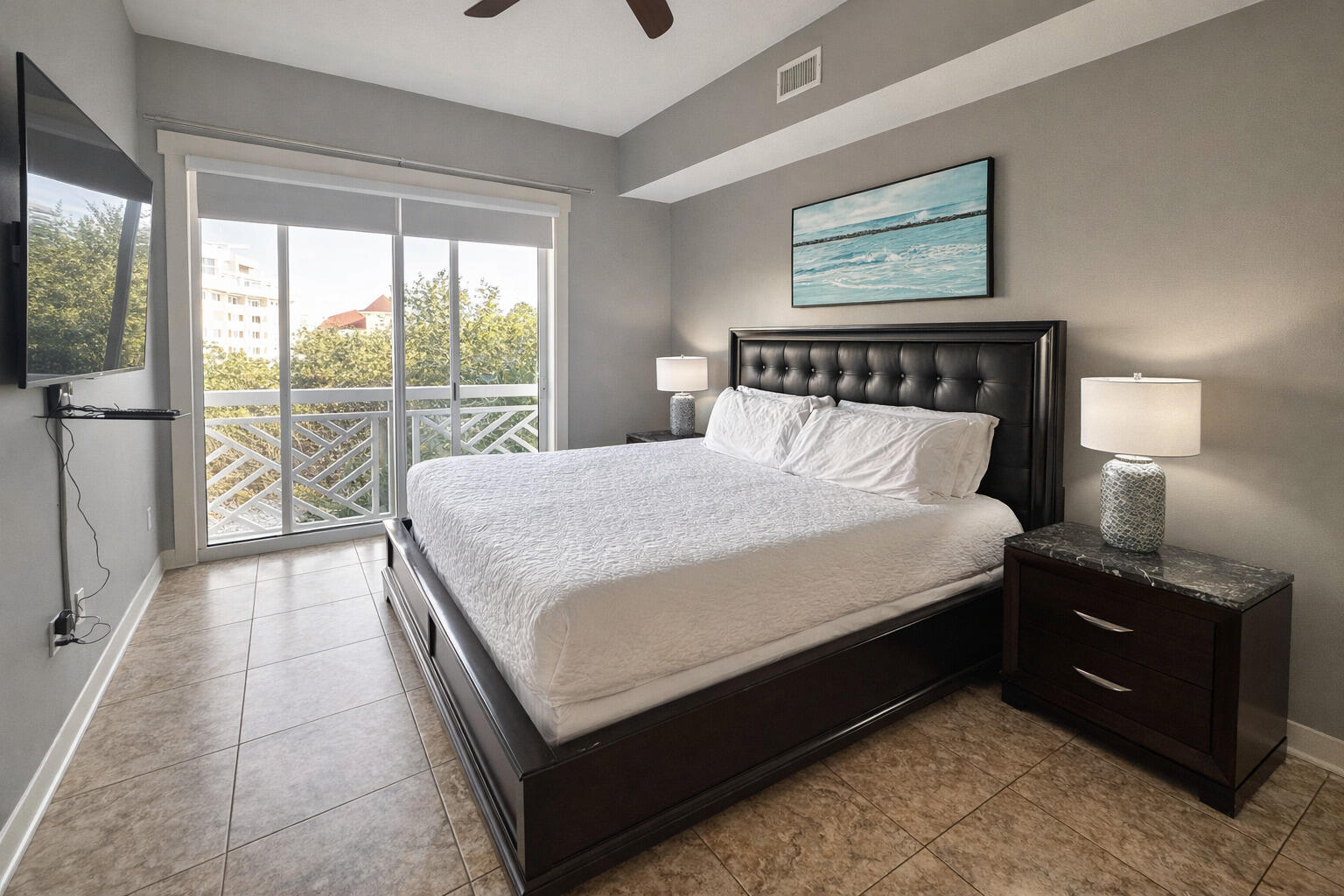 BAHIA CONDO - Residential