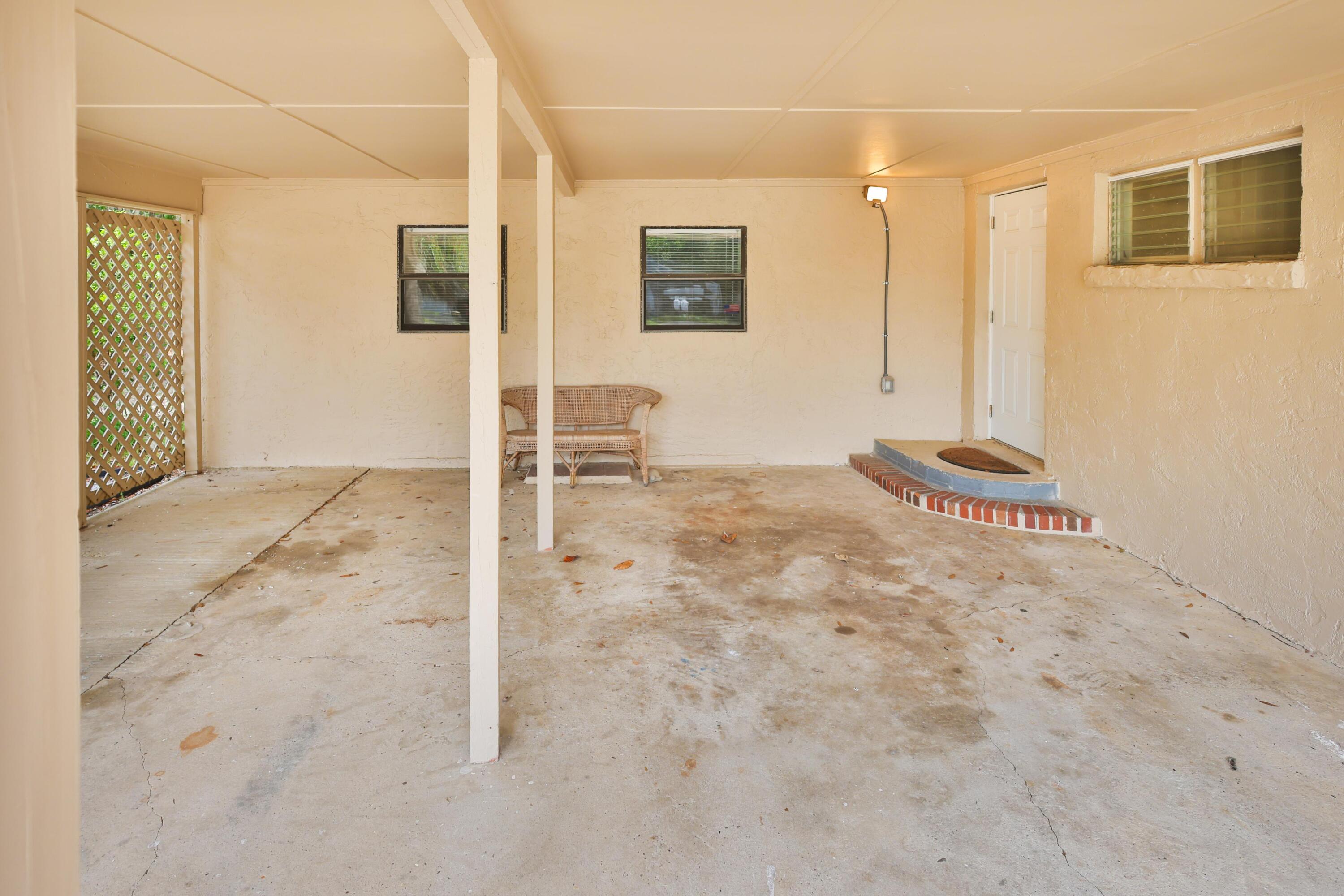ELLIOTTS POINT 7TH ADDN - Residential