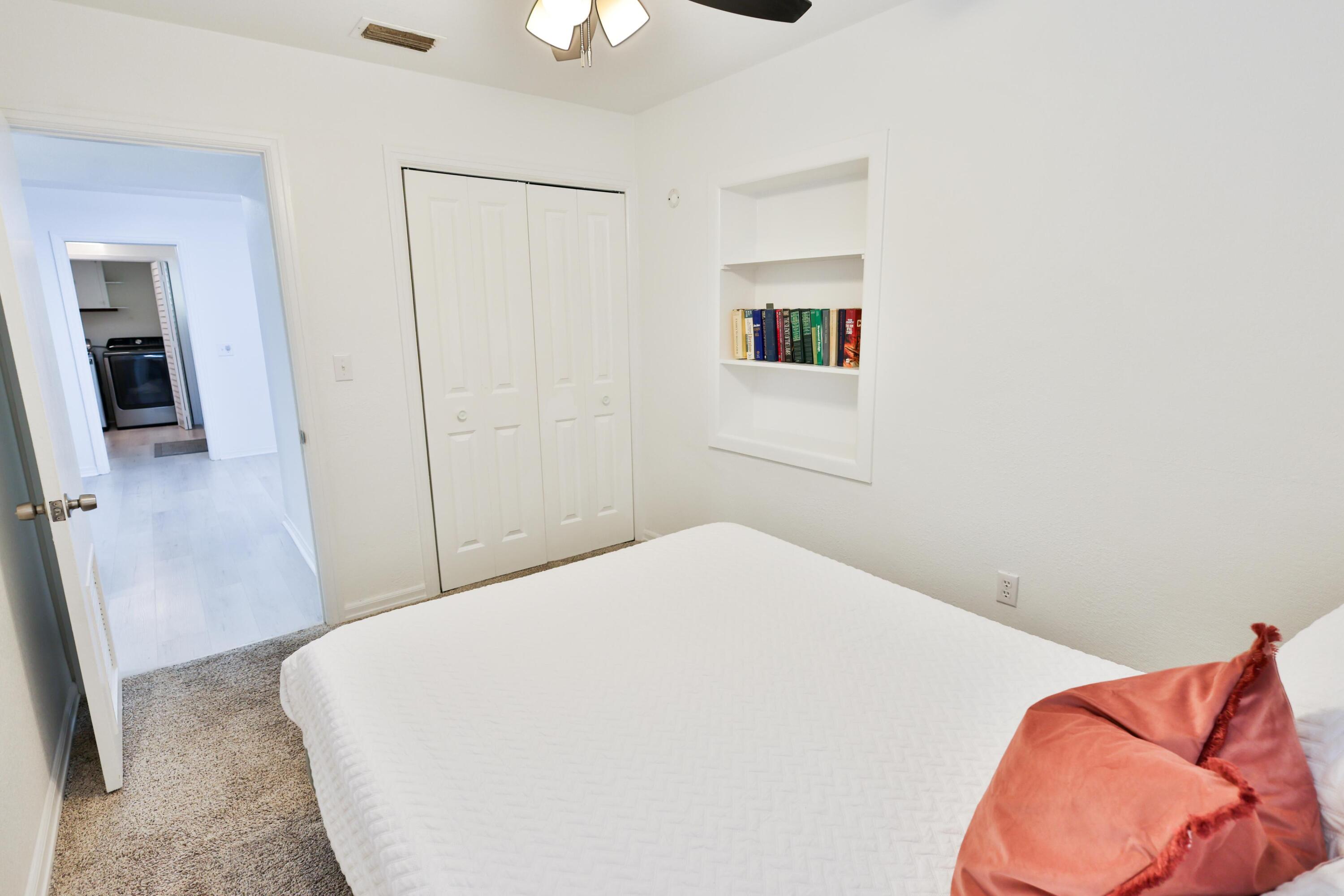 ELLIOTTS POINT 7TH ADDN - Residential