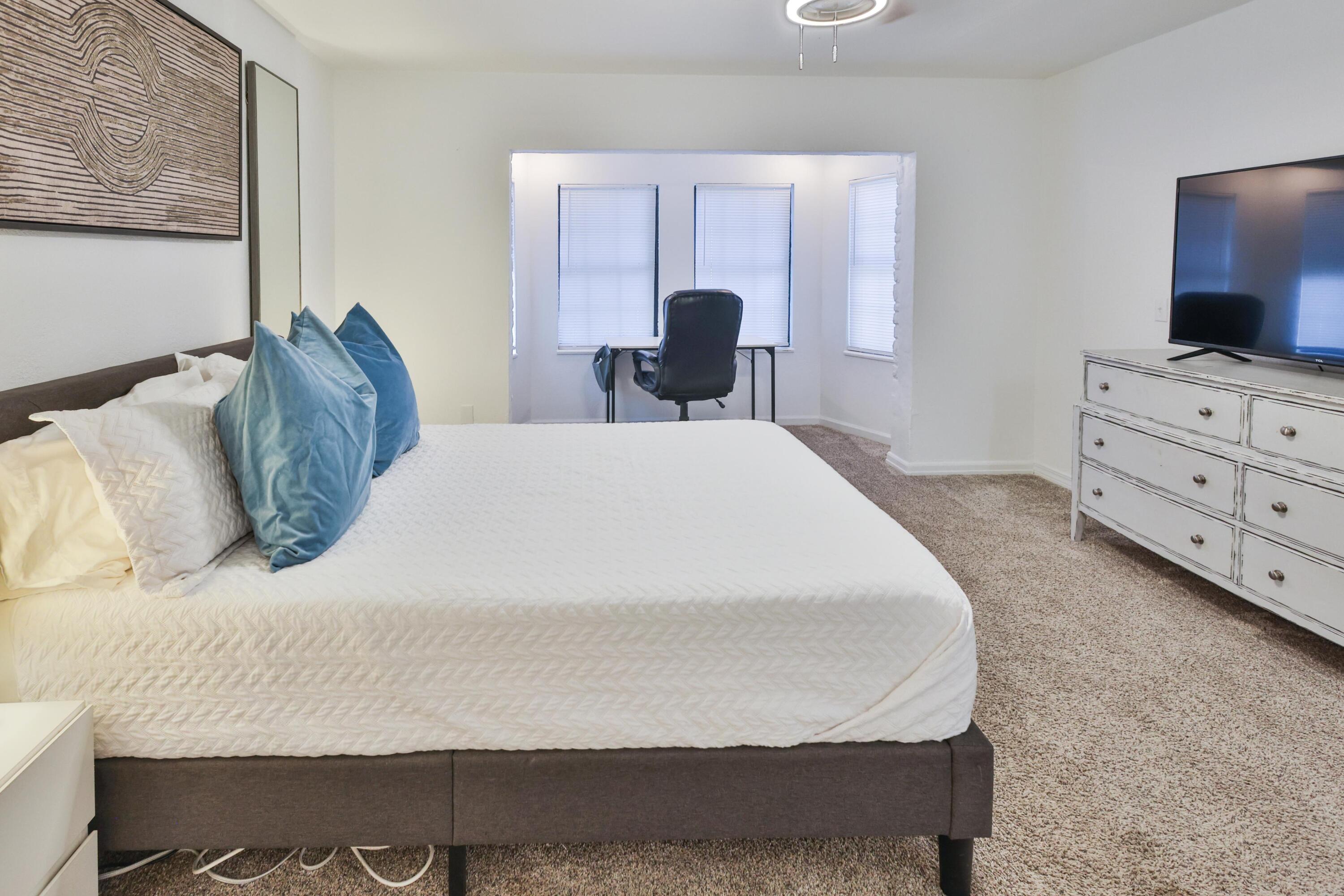 ELLIOTTS POINT 7TH ADDN - Residential
