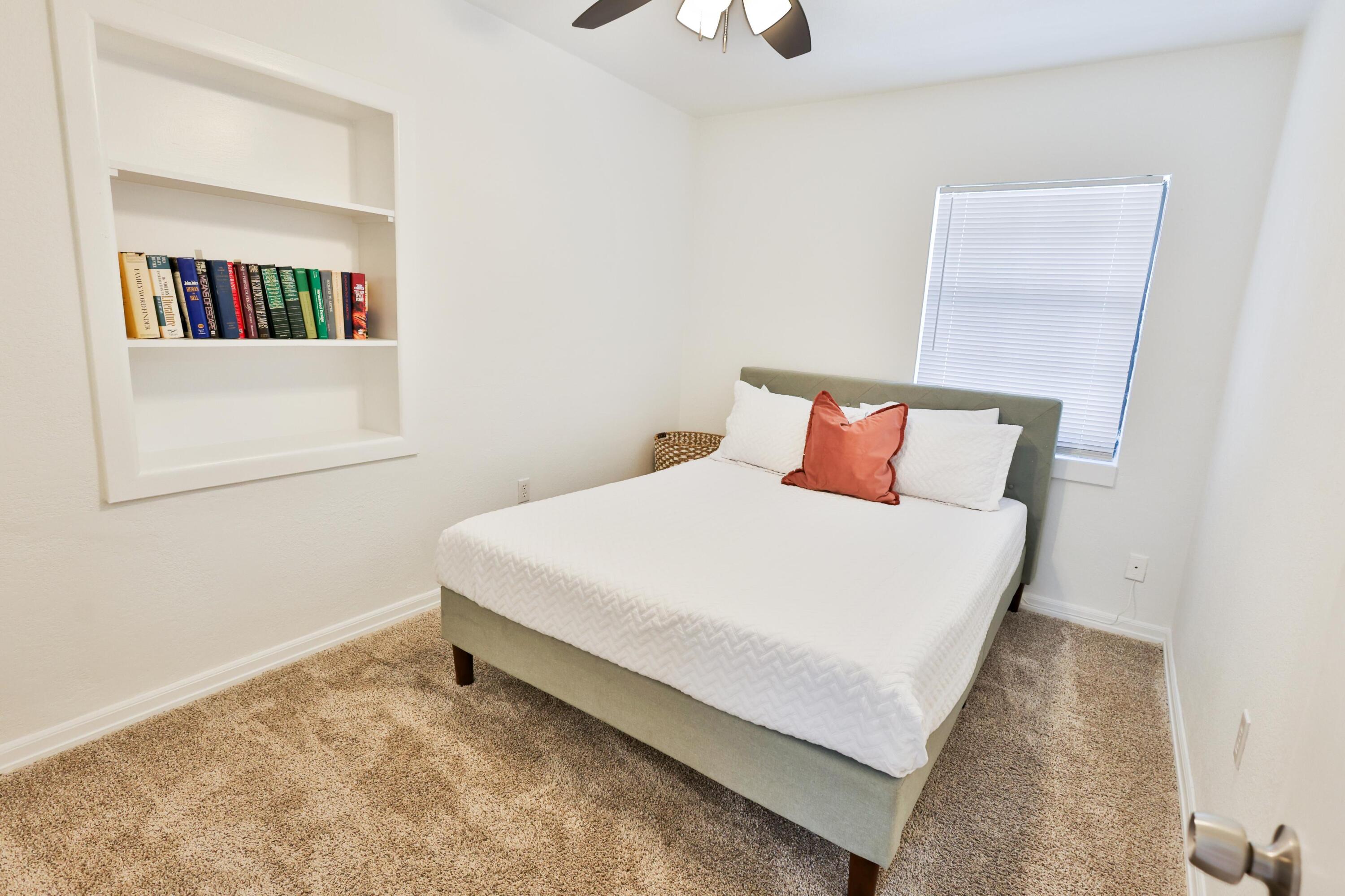 ELLIOTTS POINT 7TH ADDN - Residential