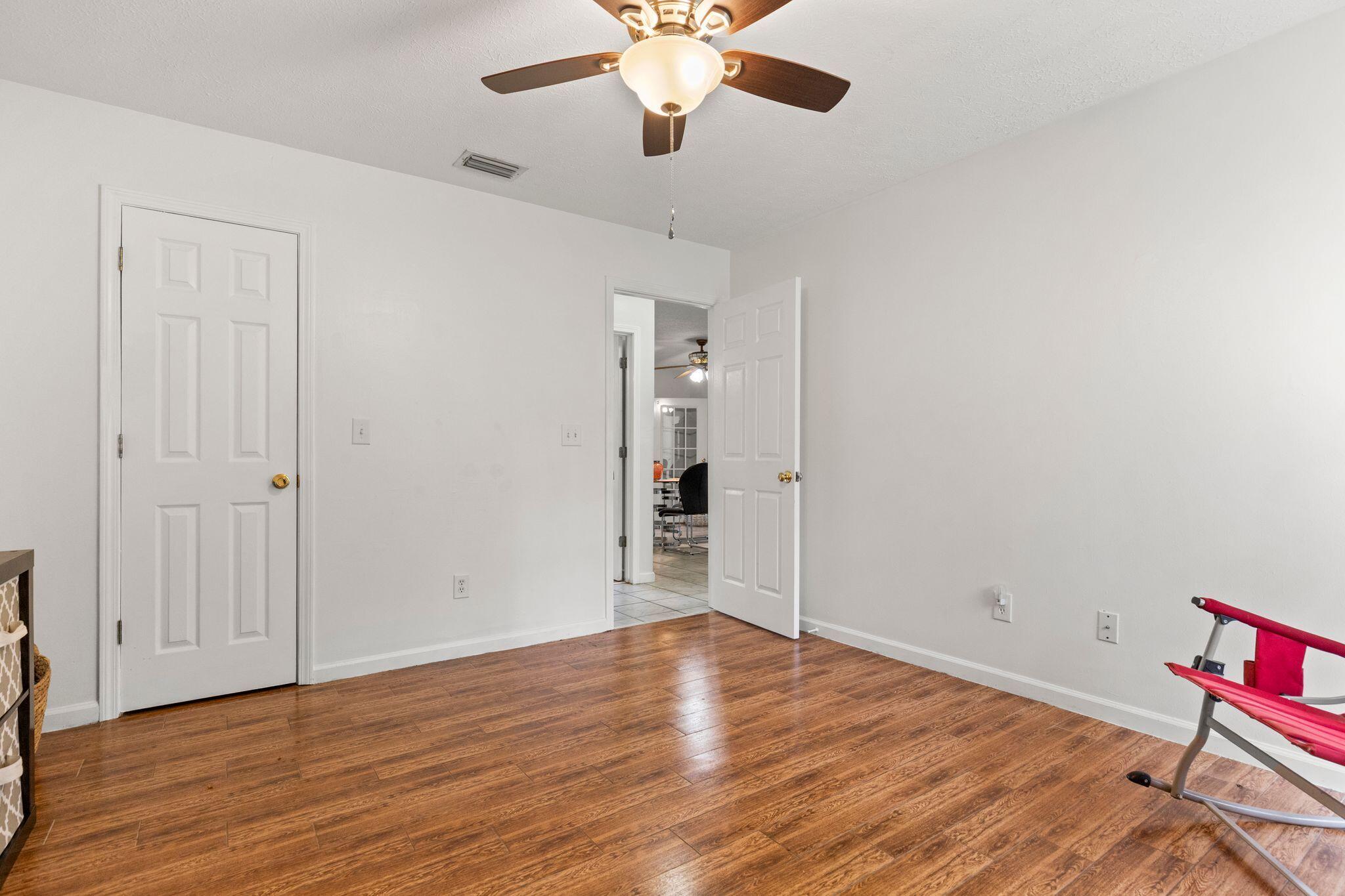 STEEL FIELD RD - Residential