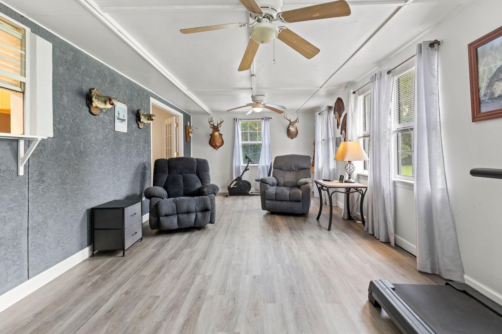 STEEL FIELD RD - Residential