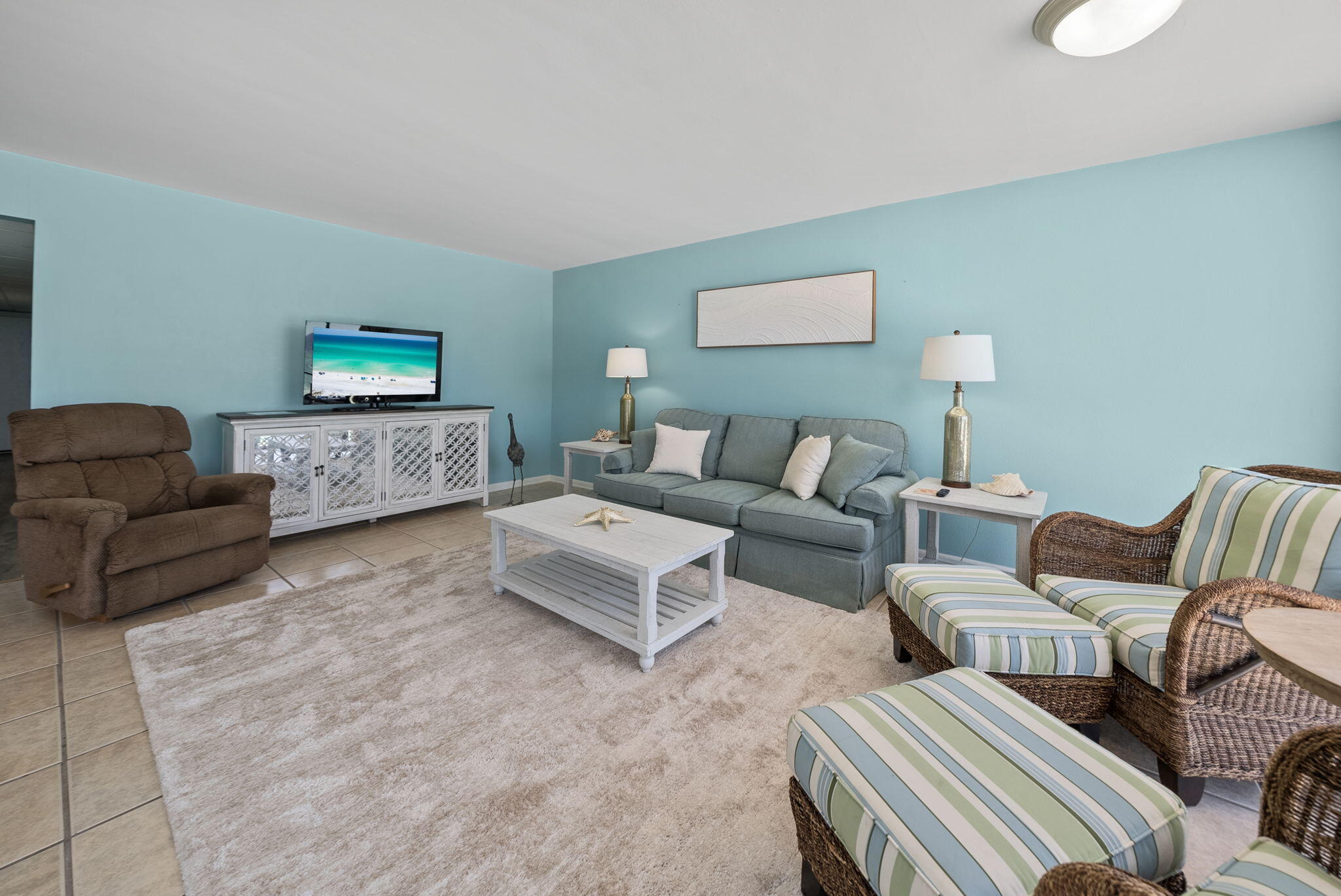 EDGEWATER - Residential