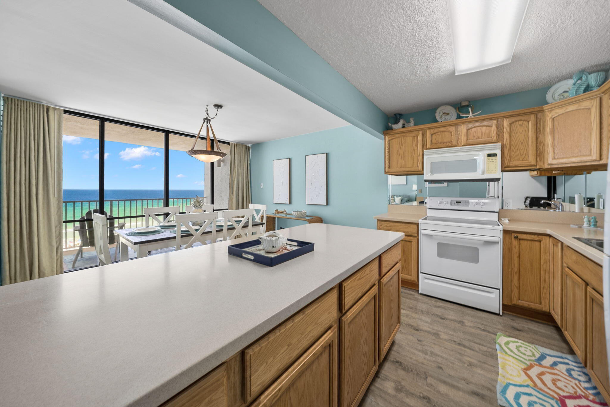 EDGEWATER - Residential