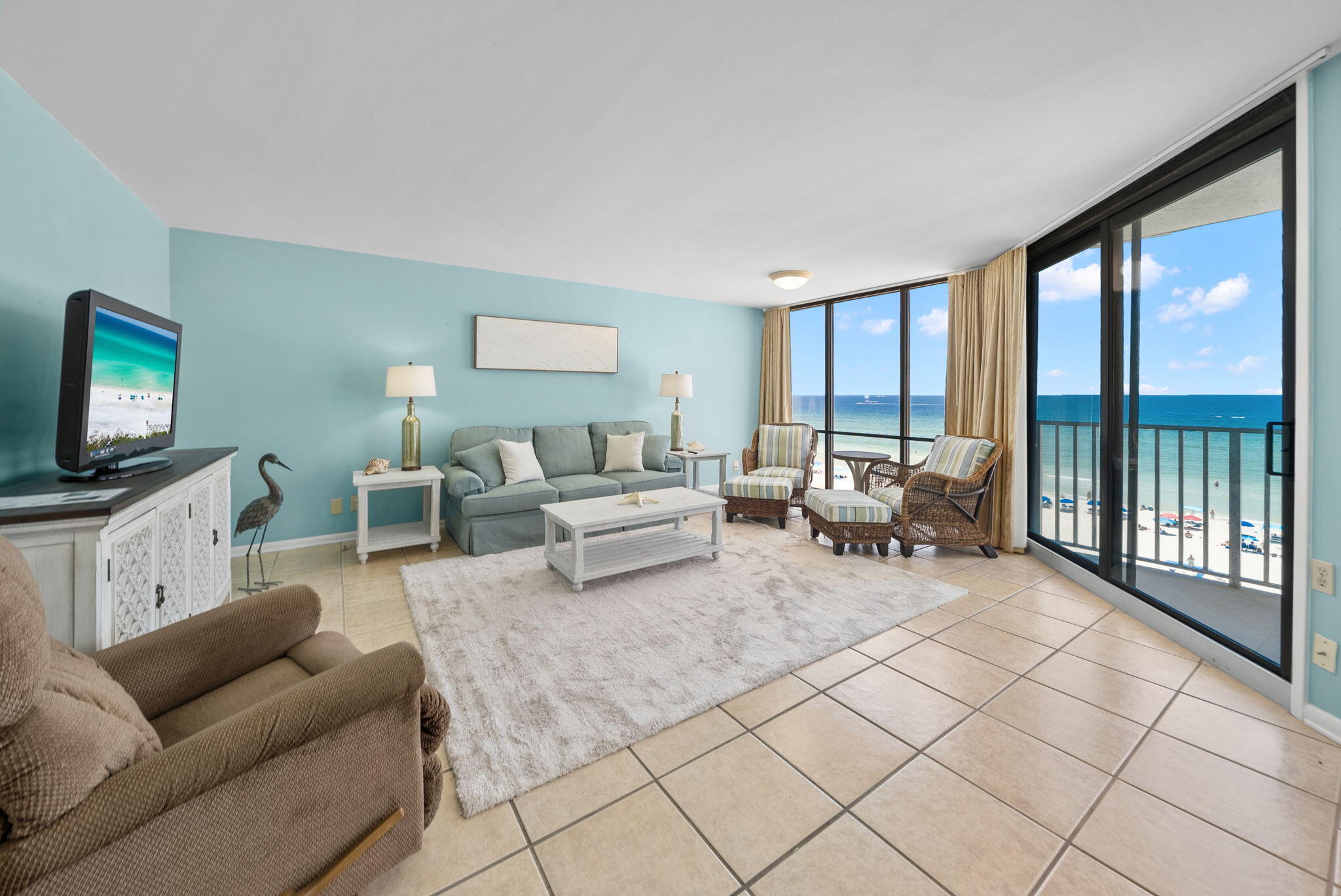 EDGEWATER - Residential