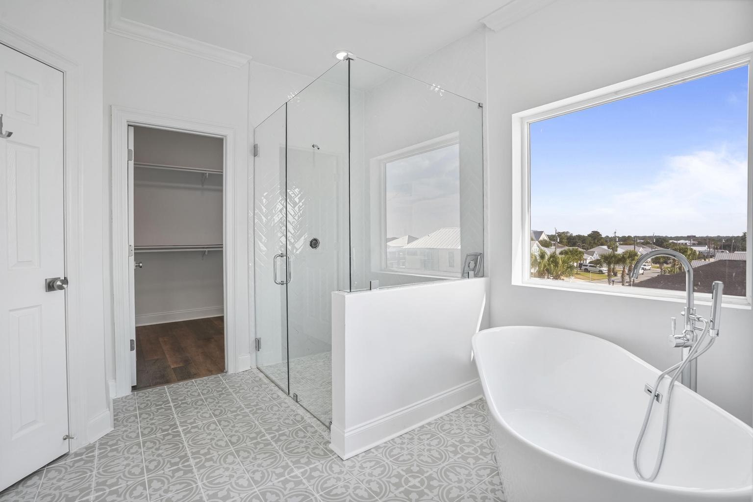 RIVIERA BEACH - Residential Lease