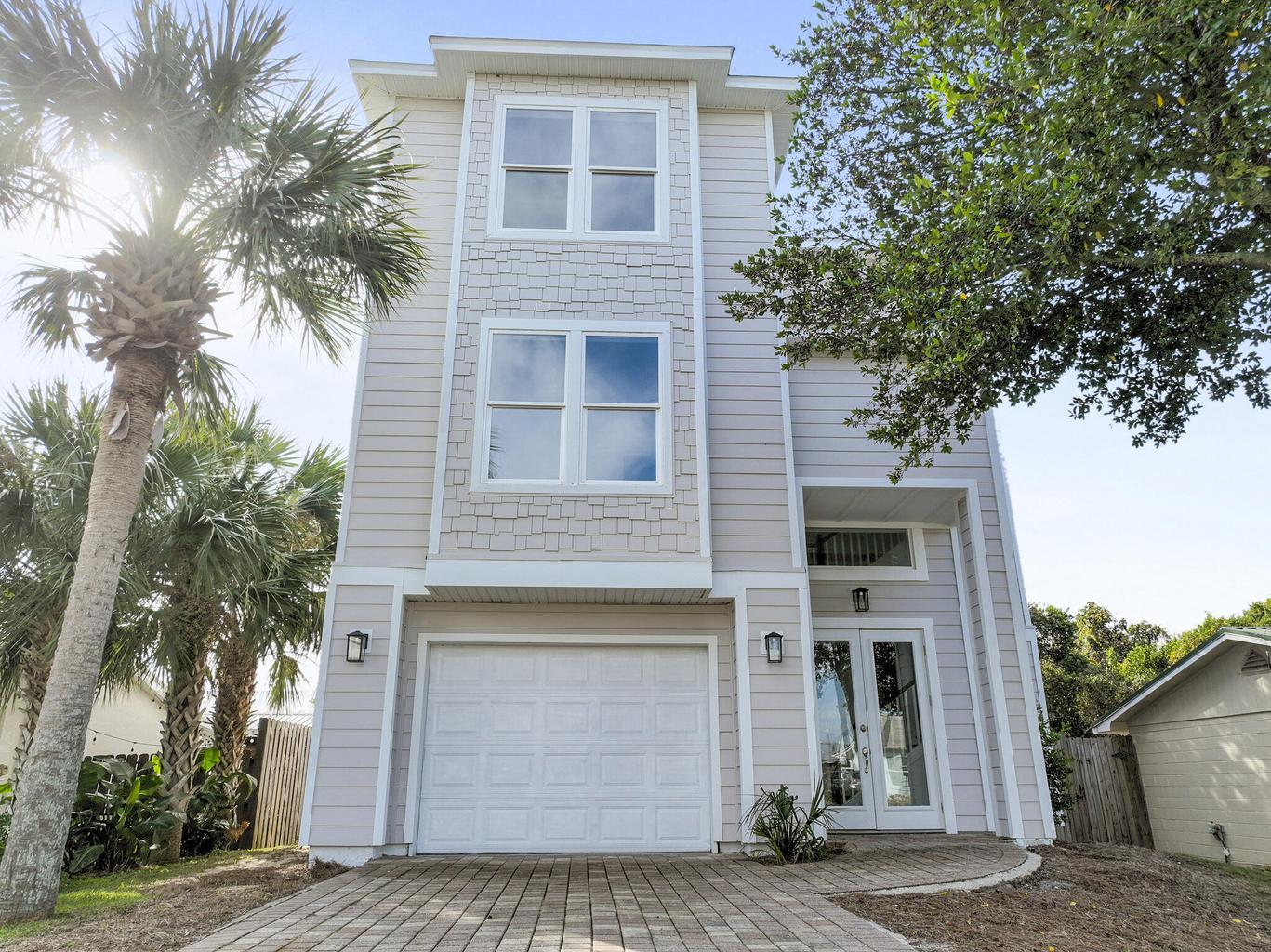 RIVIERA BEACH - Residential Lease