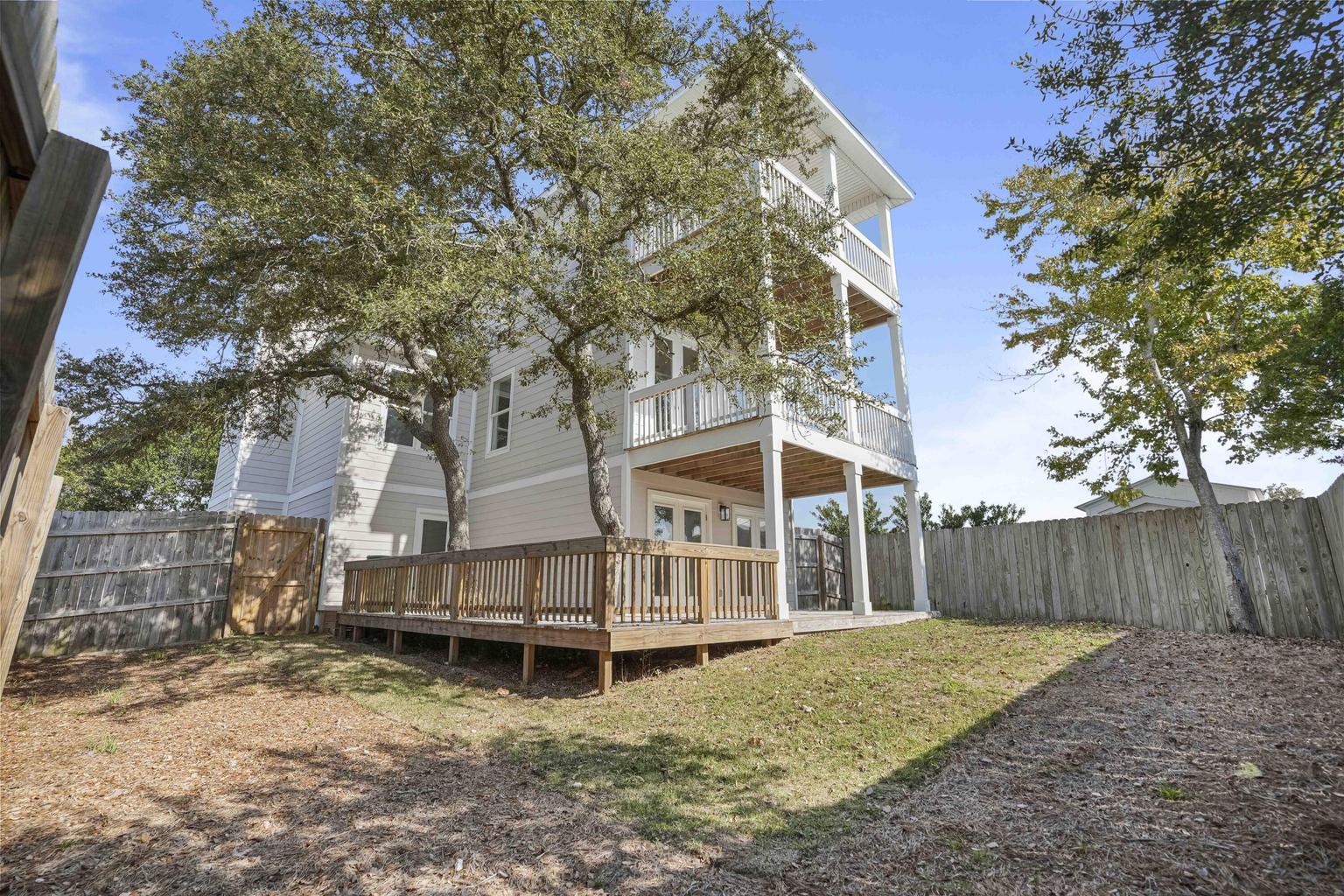 RIVIERA BEACH - Residential Lease