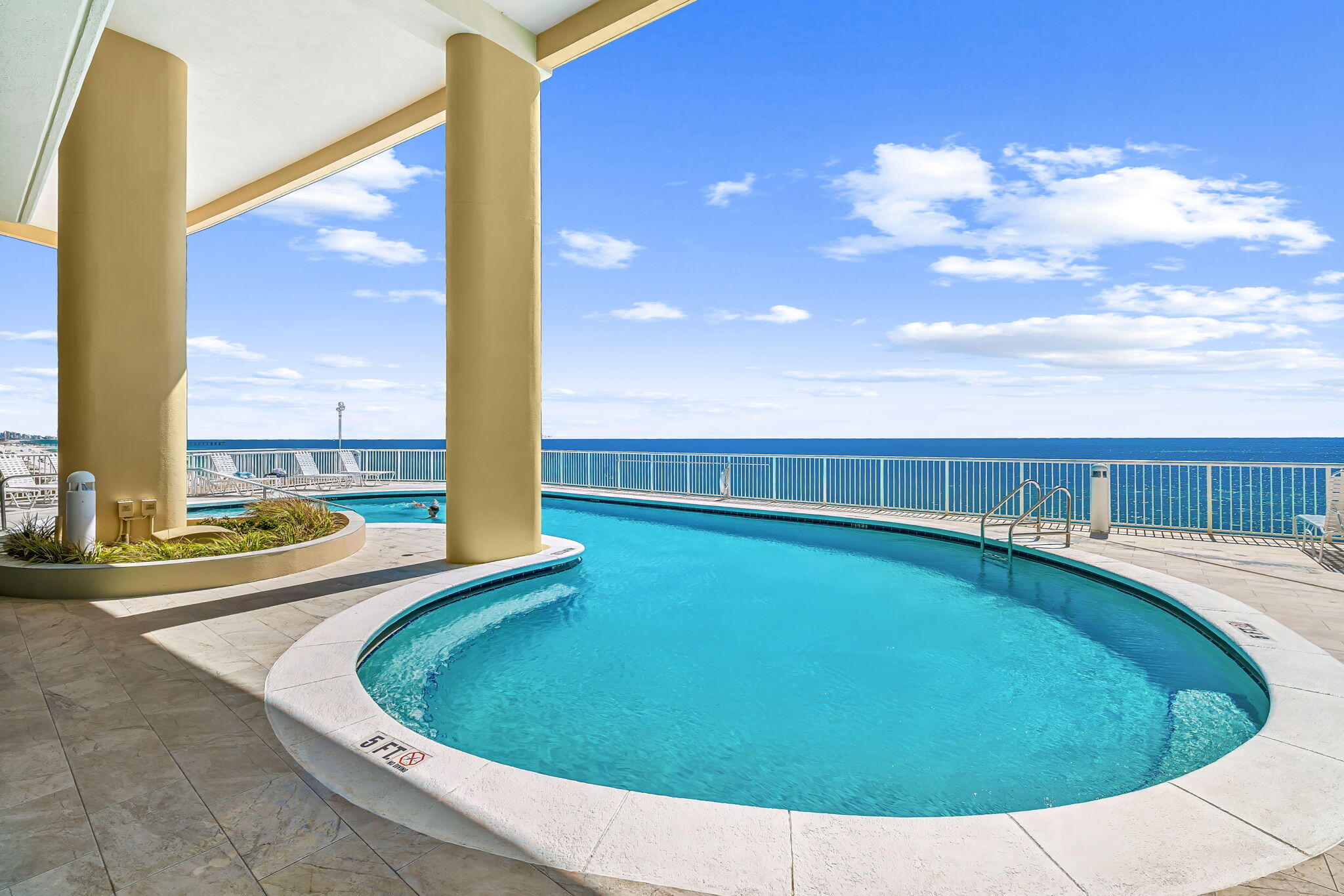 PALAZZO CONDOMINIUM - Residential