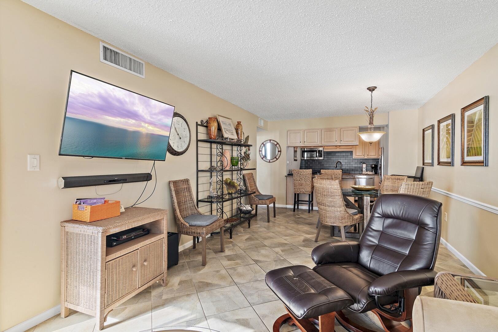 Jetty East Condominium - Residential