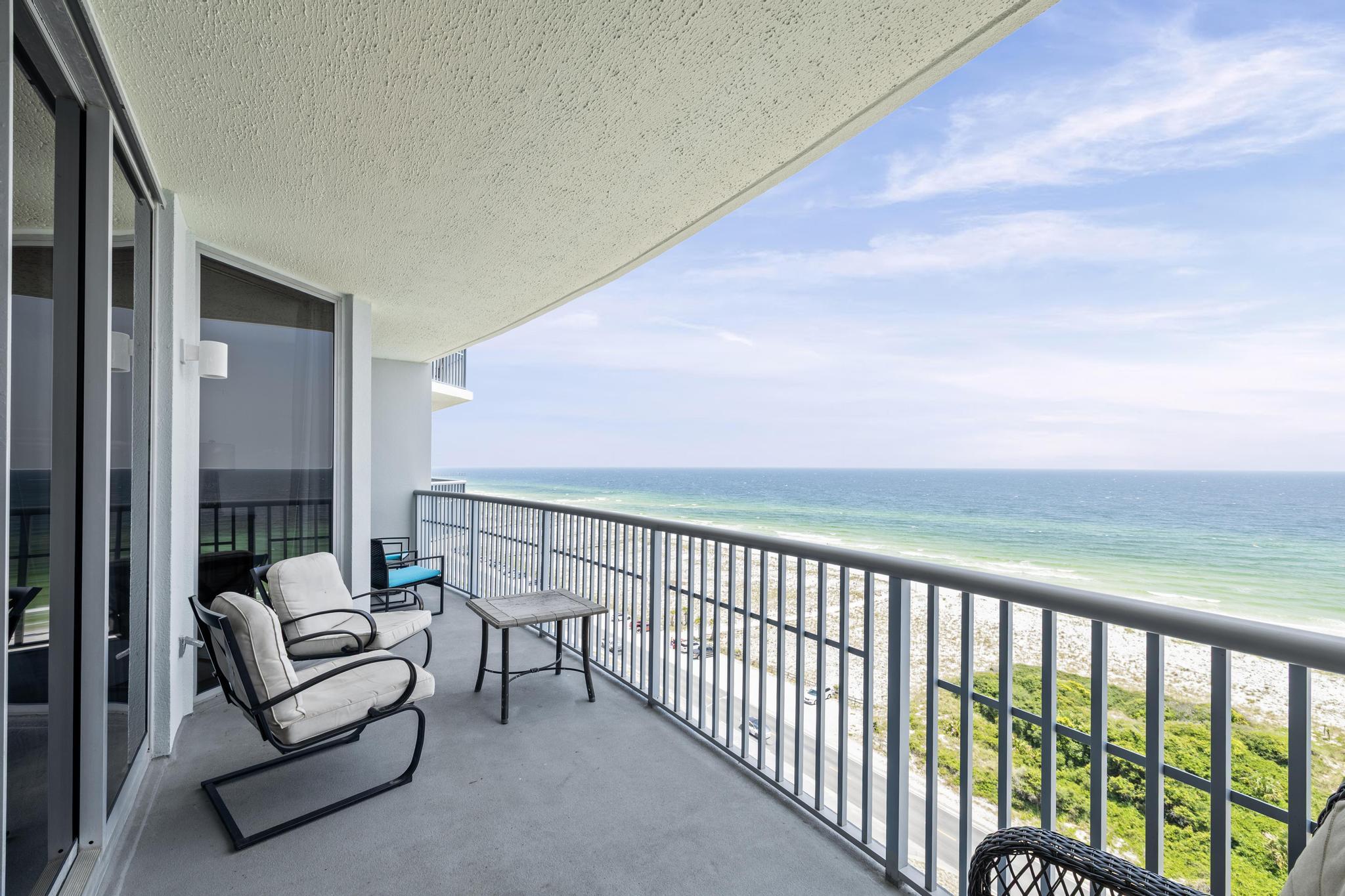 EMERALD DOLPHIN - Residential