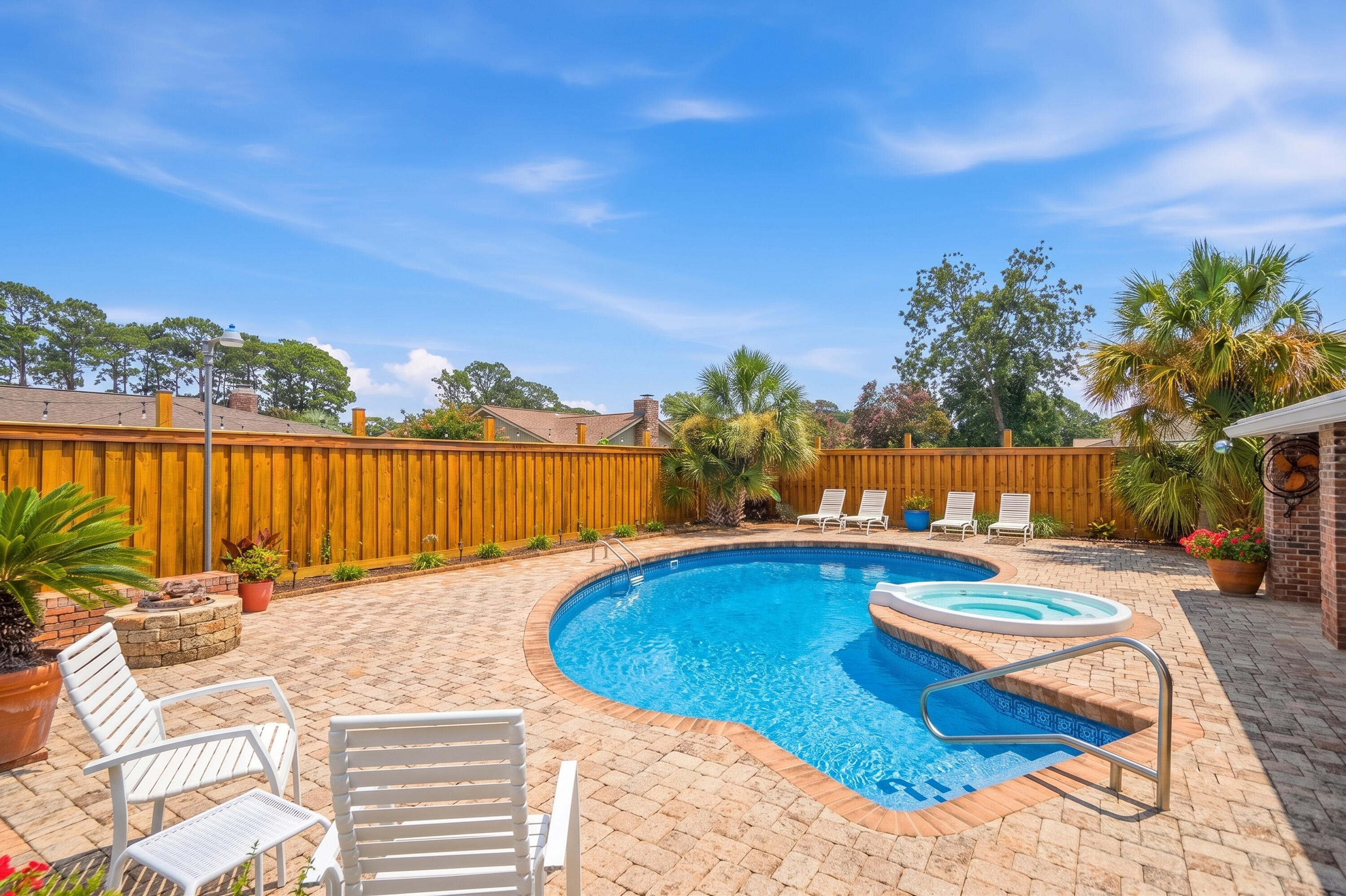 LAKE LORRAINE ESTATES 3 - Residential