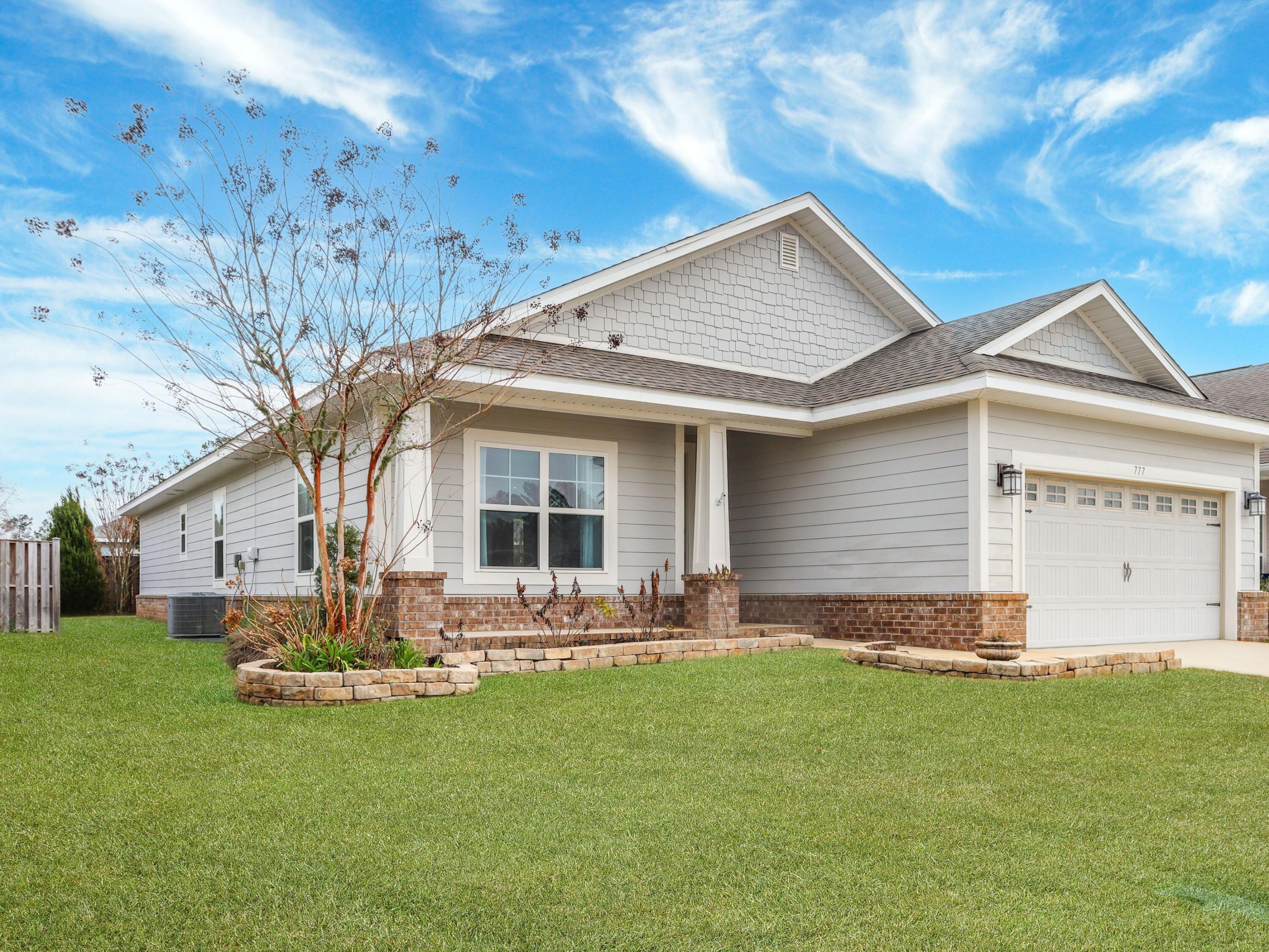 LAFAYETTE CREEK LANDING - Residential
