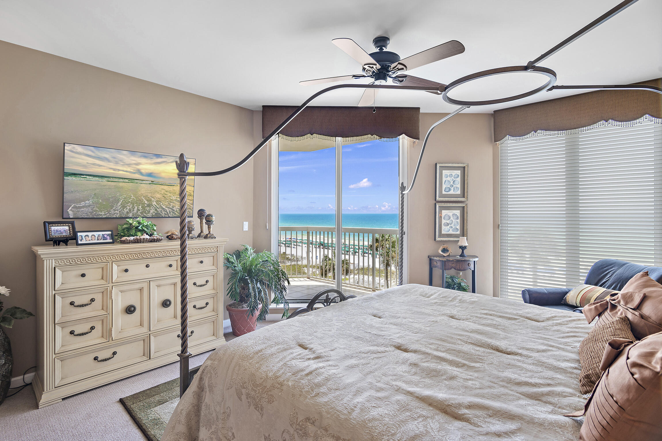 Silver Beach Towers - Residential