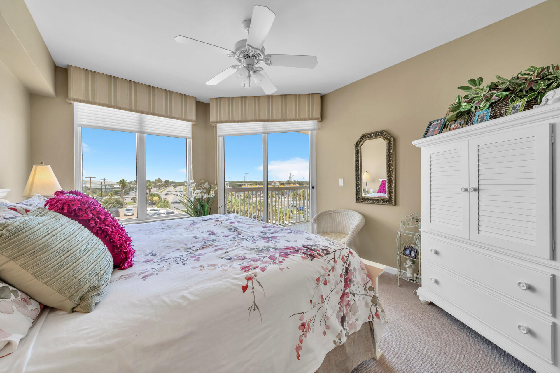 Silver Beach Towers - Residential