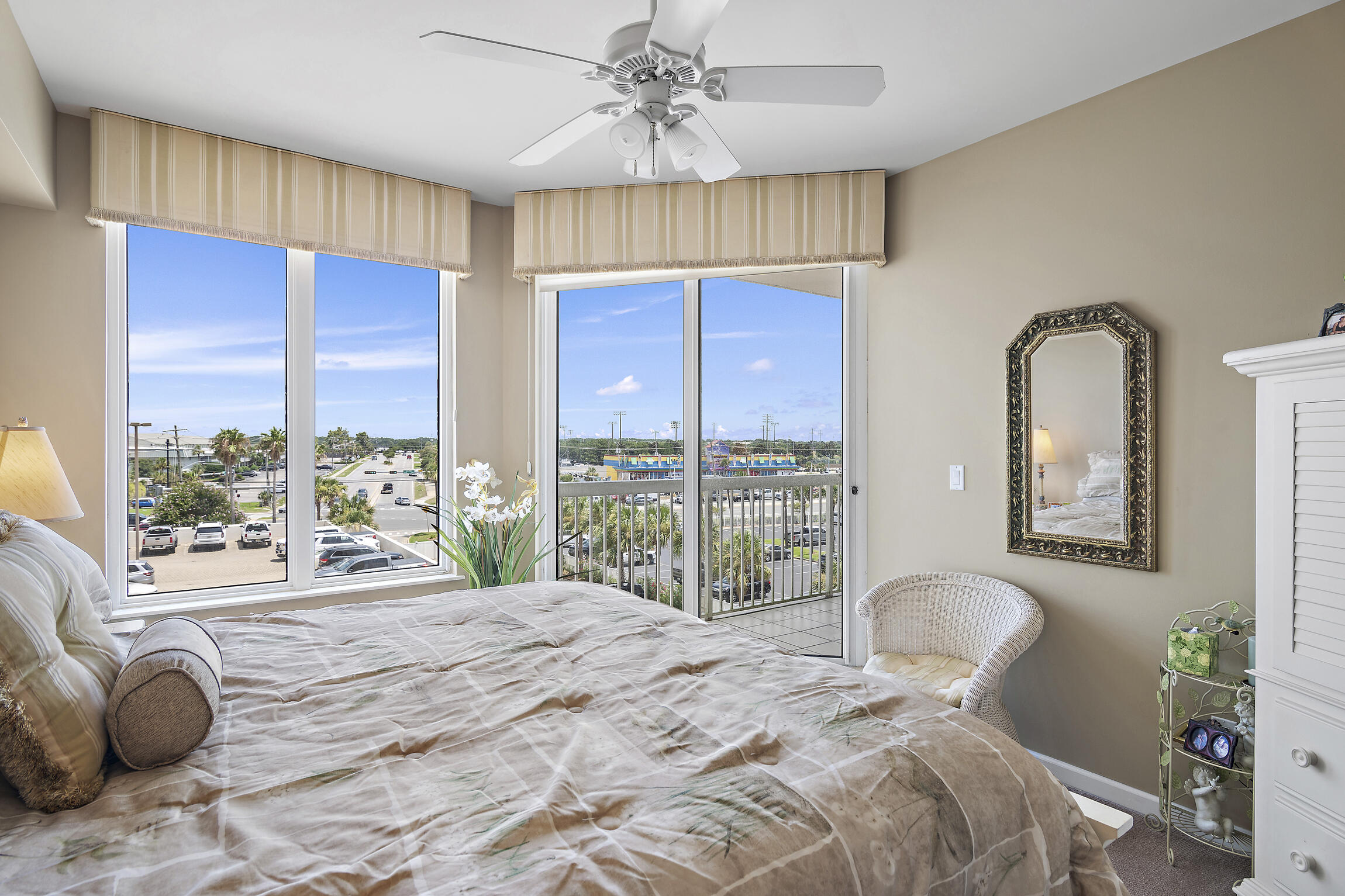 Silver Beach Towers - Residential